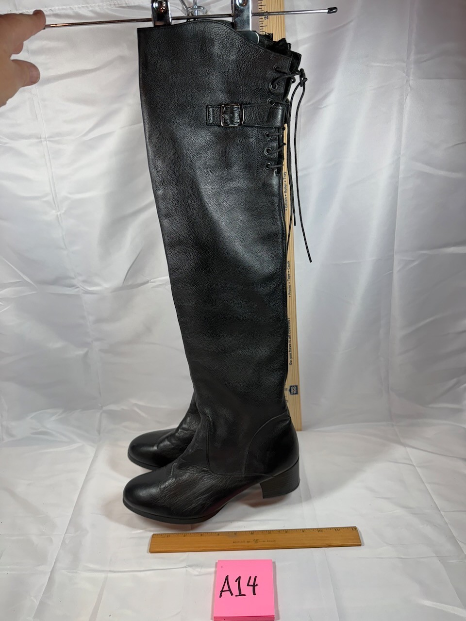 A14 – DUO Womens SIZE 10.5 US/41 HEIGHT 28 Inches