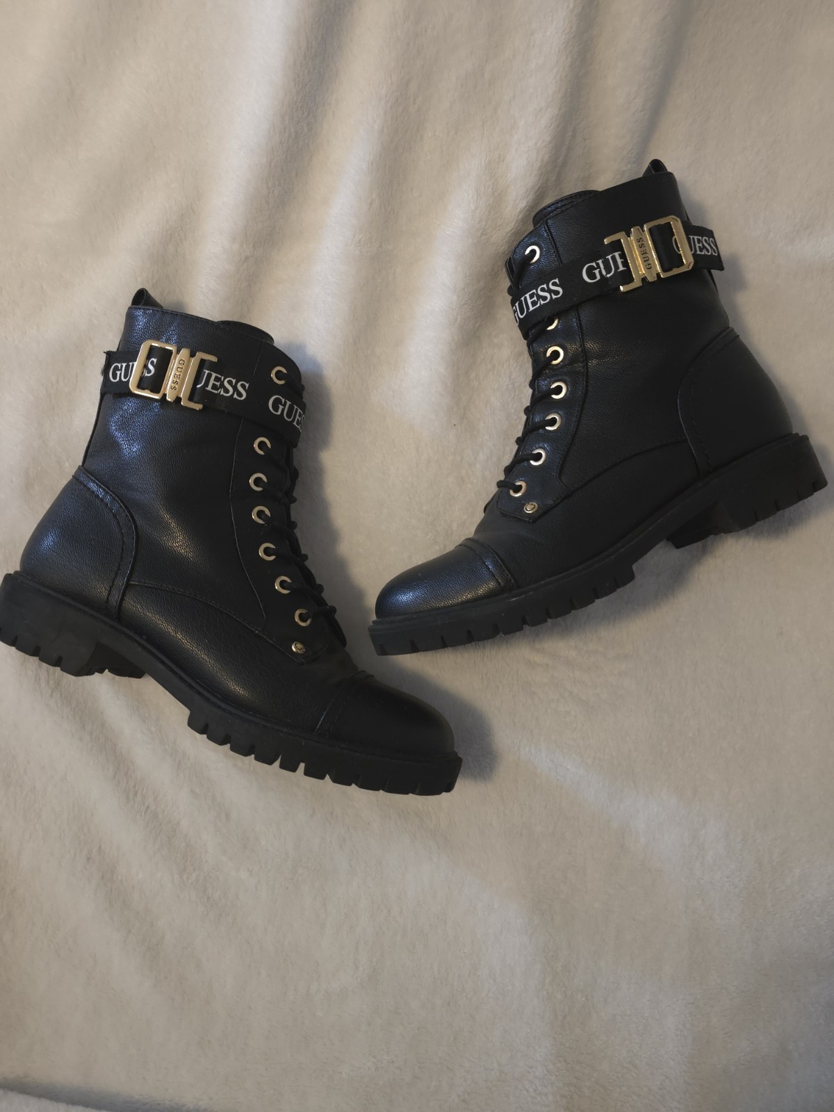GUESS Women’s Black Leather Combat Ankle Boots Side Zip Logo Buckle 7.5M