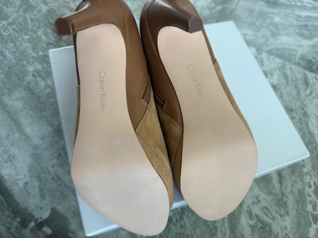 New in Box Calvin Klein Matilde Kidsuede/ Smooth Booties Almond Tan Size 7.5M