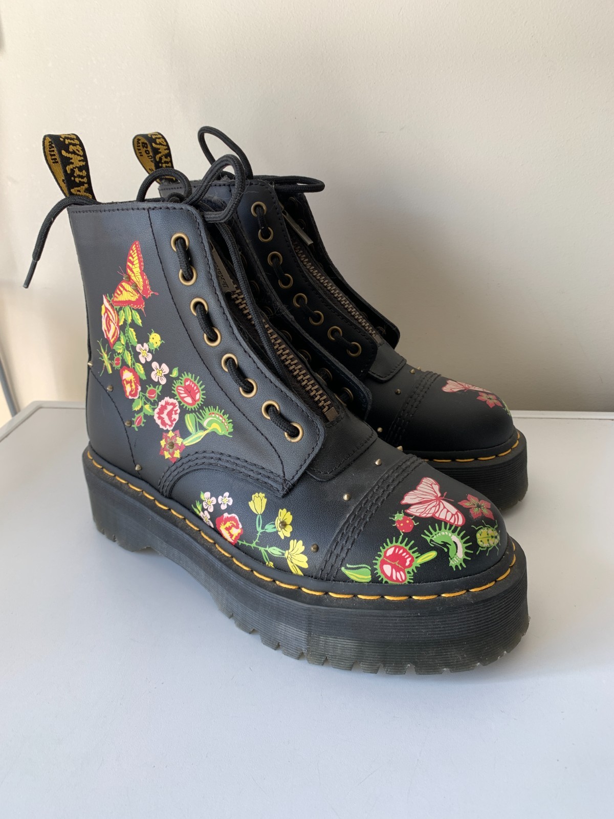 DR. MARTENS Sinclair Bloom Floral Leather Platform Boots 7 UK (9 AU Female)
