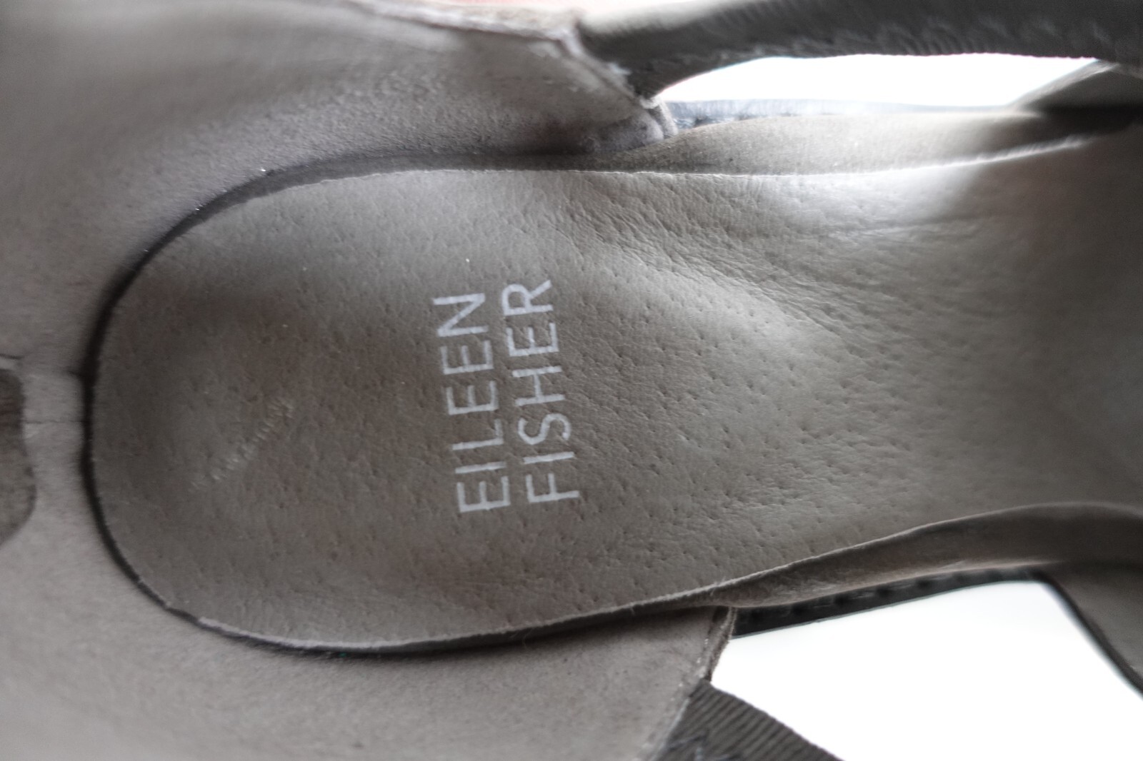 Eileen Fisher Women’s Back Zip Ankle Boots Size 7 Olive Low Heel Closed Toe Fun