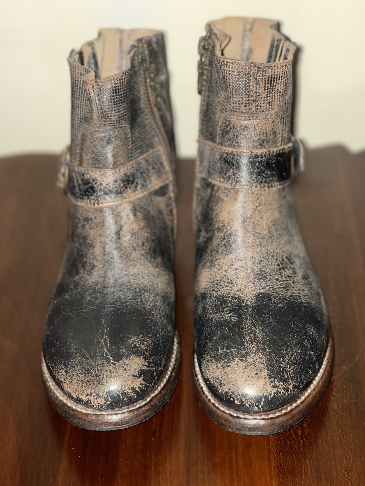 Bed Stu Becca Size 6 Women’s Black/Brown Rustic Leather Zip Sides Boots