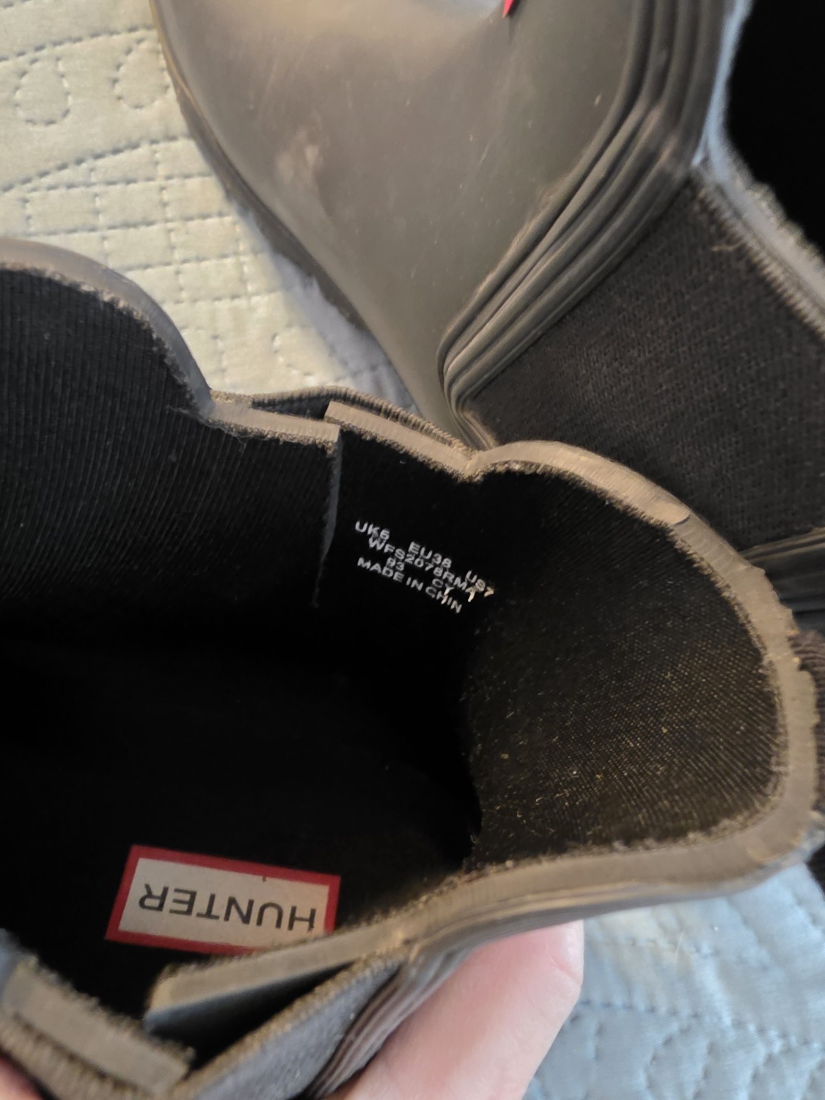 Hunter Chelsea Boot, Size 7 – Black