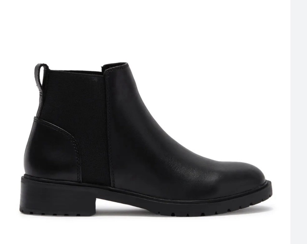 Steve Madden Urmi Ankle booties black leather Chelsea Boots Size 9 Pull on