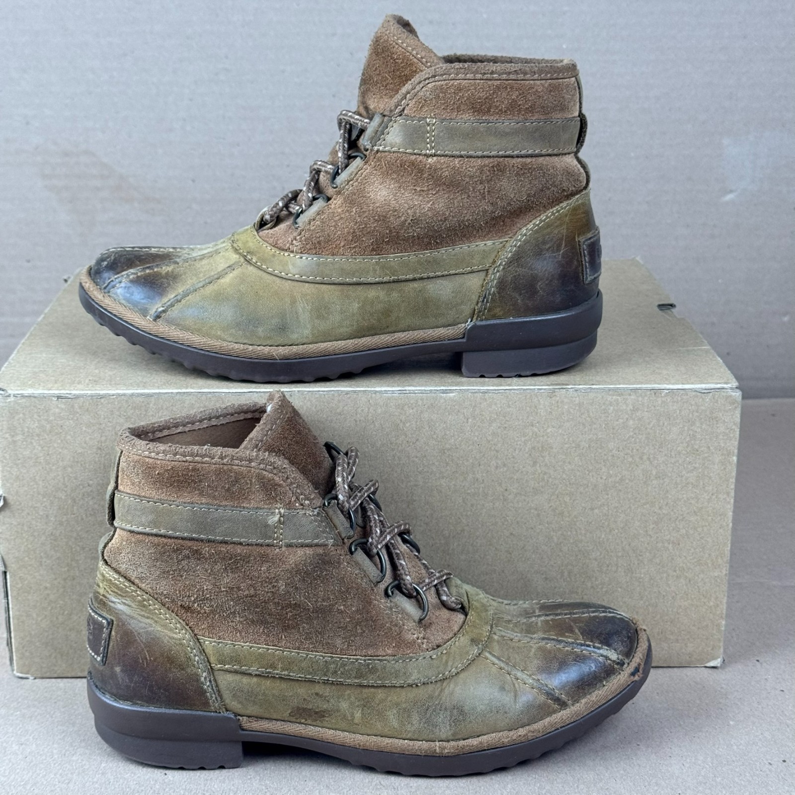 Ugg Australia Boot Womens Size 6. Leather Winter Brown Fur Lined Shoe 1112650