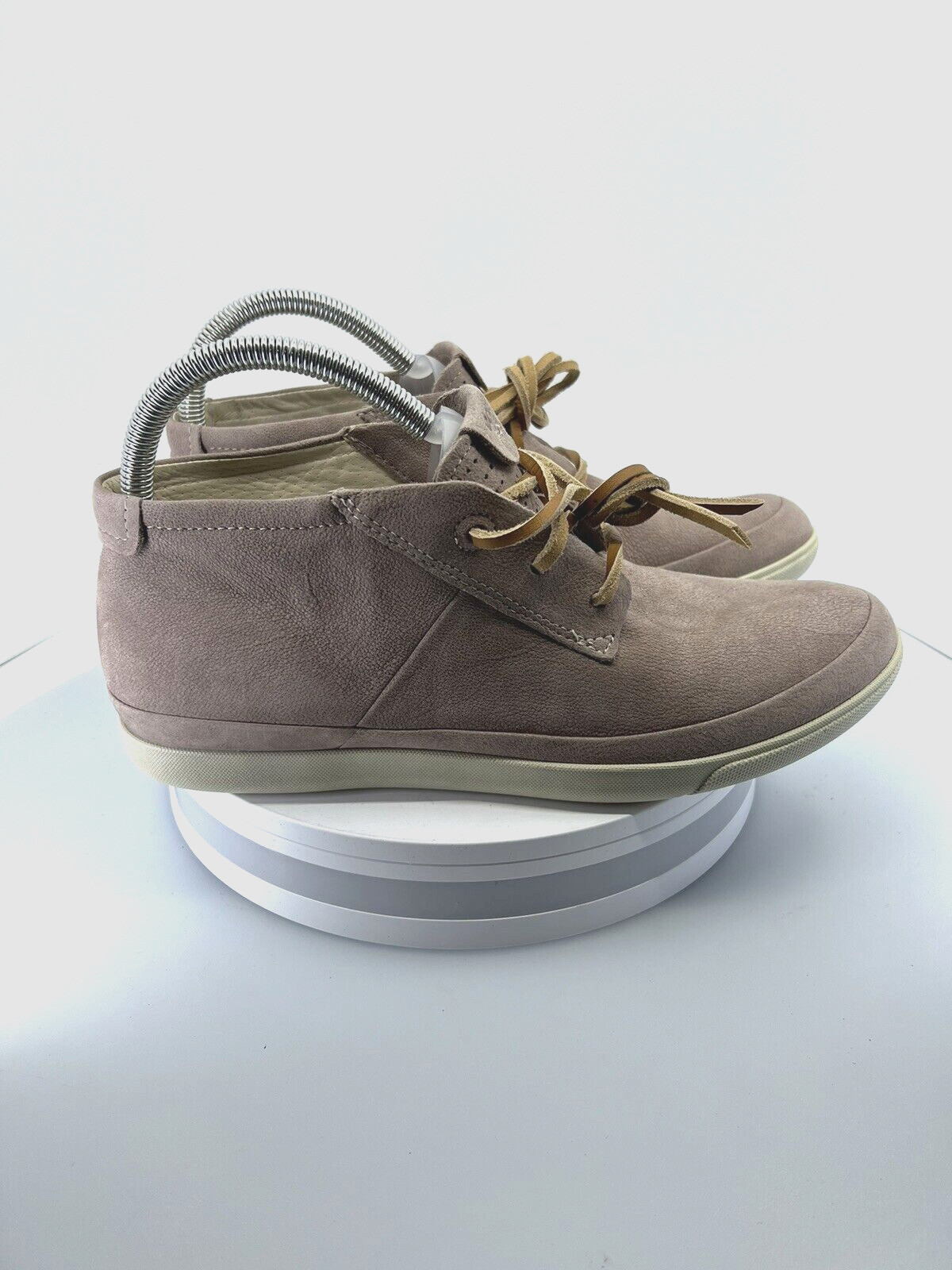 ECCO Women Size 10-10.5 (41 EU) Damara Chukka Boots Pink distressed soles style.