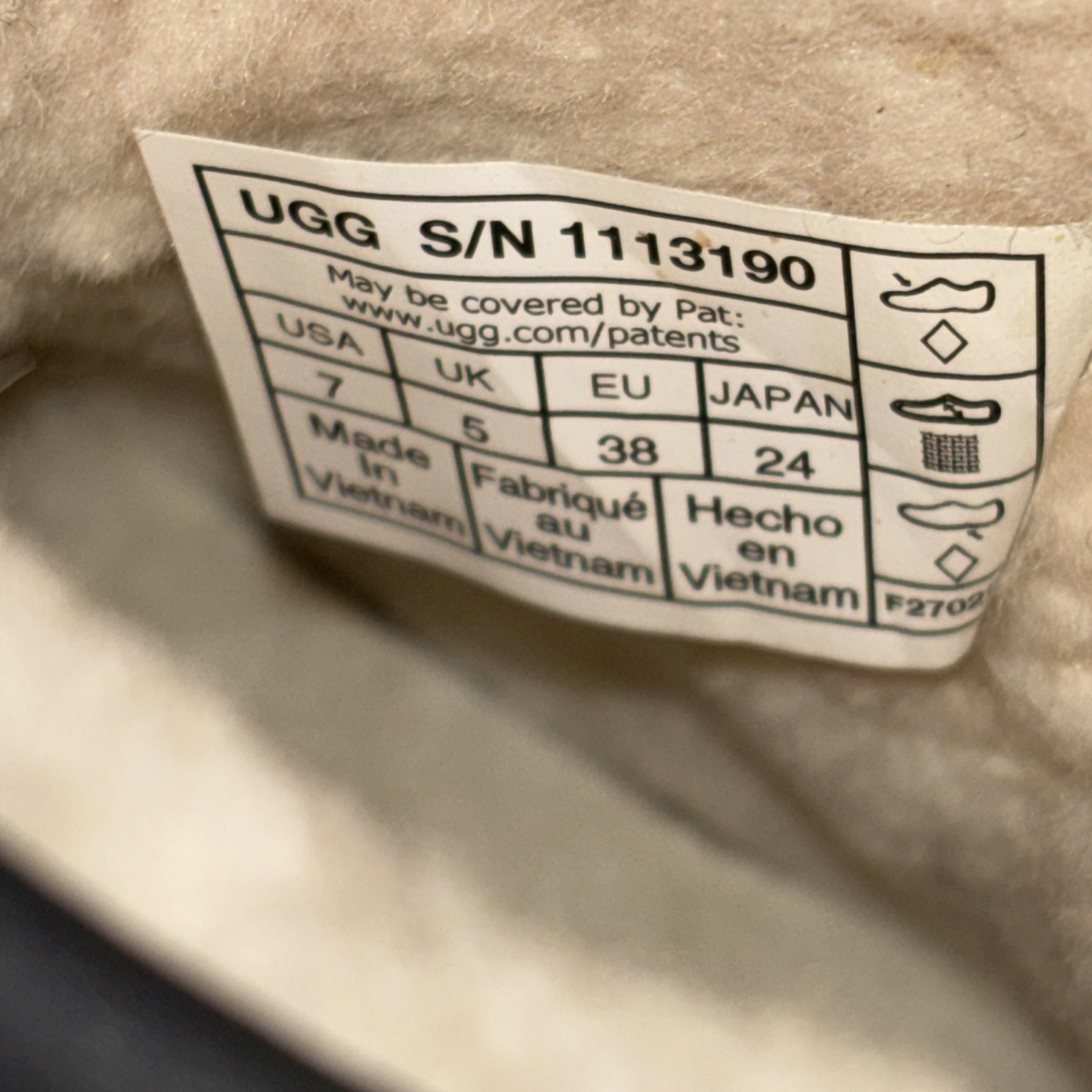 UGG Classic Clear Mini Sherpa Waterproof Boots Cream Black Logo US 7 EU 38