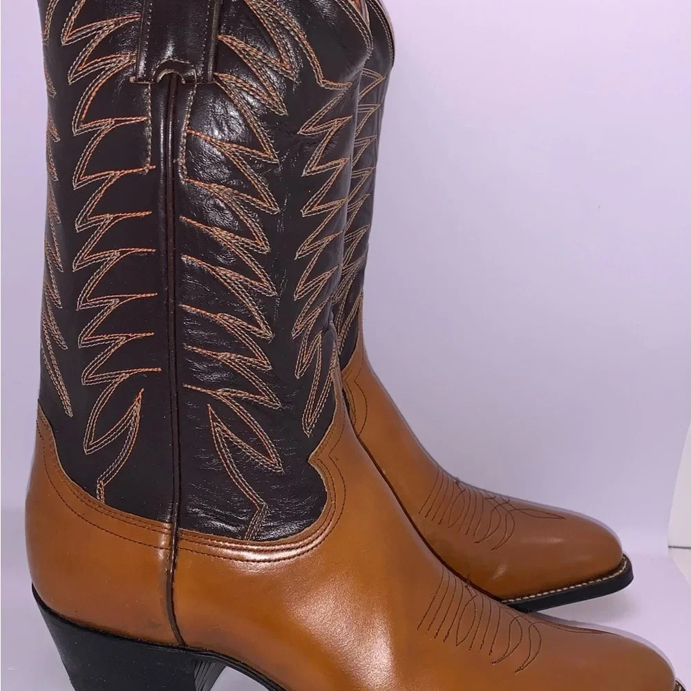Justin Cowboy boots for women size 7 NEW in Box