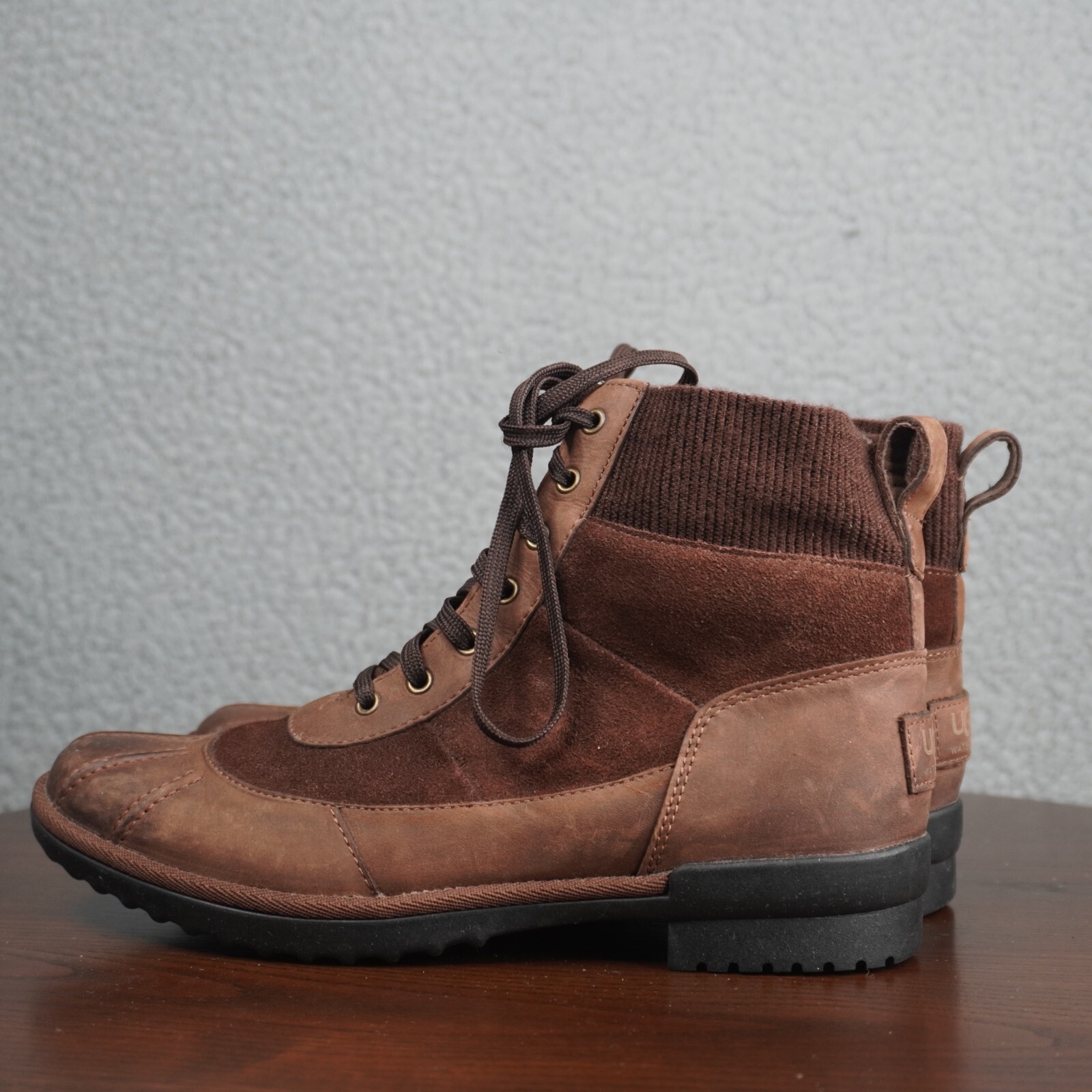 Ugg Womens Shoes Size 7 Brown Cayli Waterproof Leather Suede Lace Up Boot