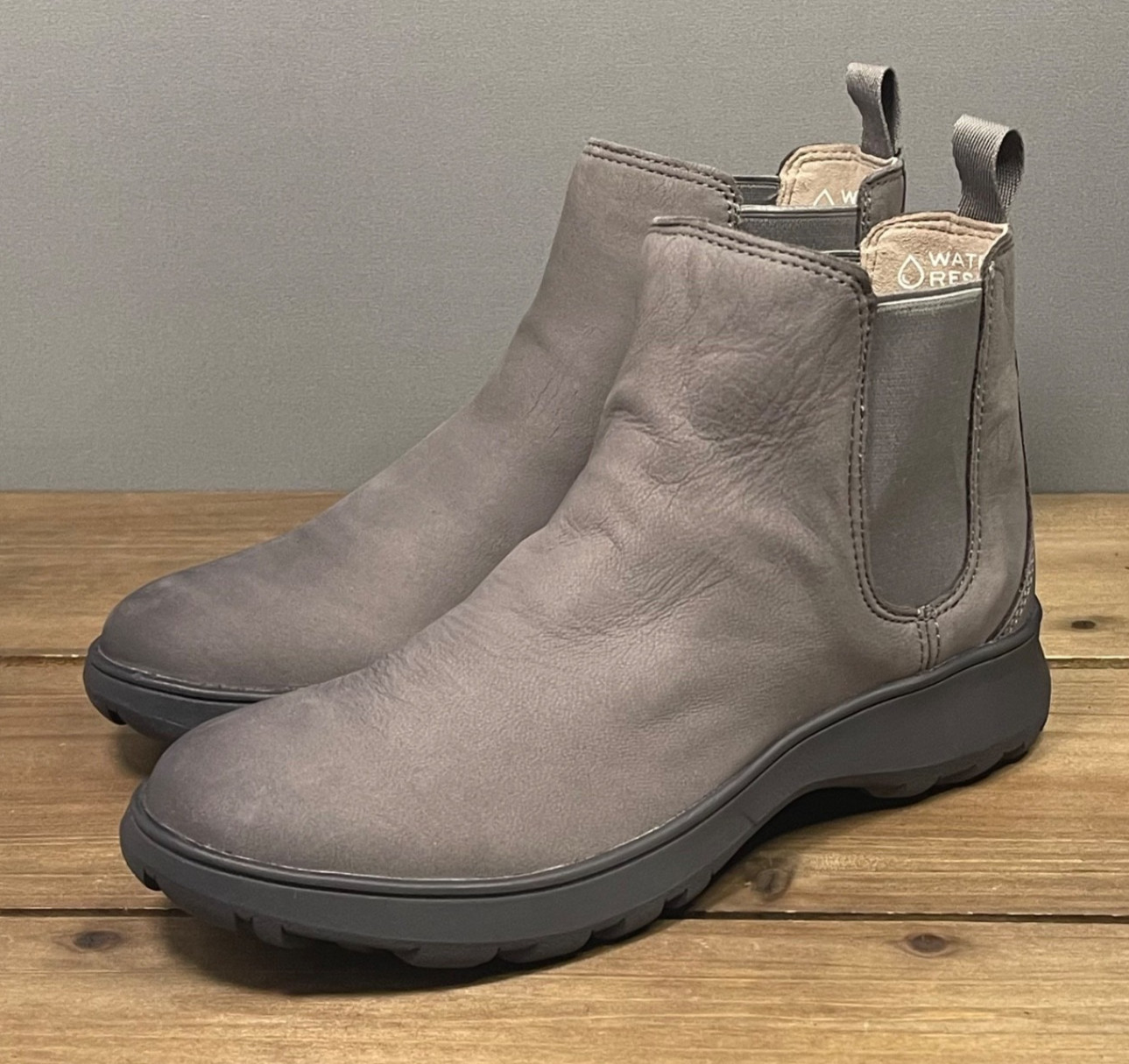 Vionic Women’s Evergreen Water Resistant Ankle Boots Size 6 Charcoal Gray Nubuck