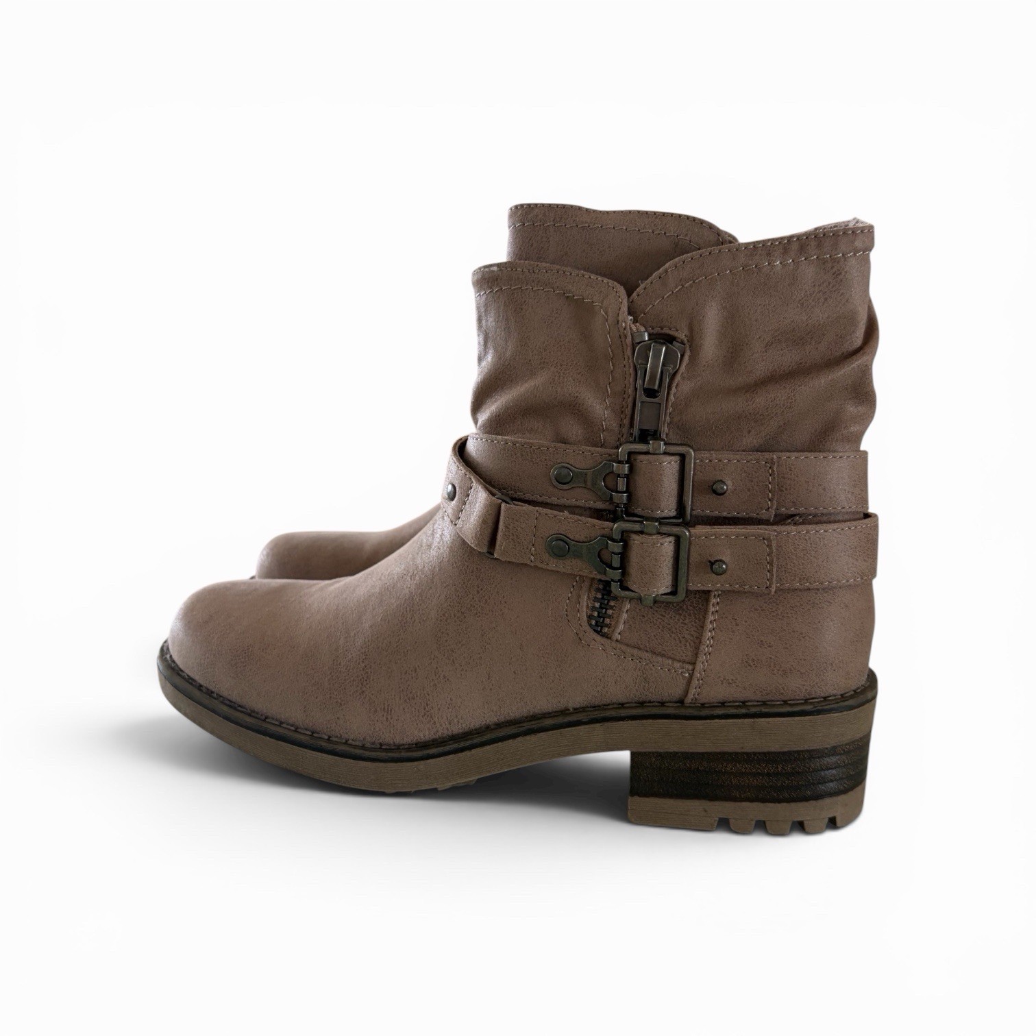 Women’s Taupe Leather Ankle Moto boot Buckle Zip Lug Sole Round Toe US 9