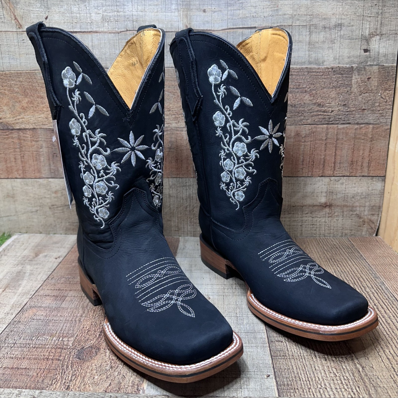 Women Western Rodeo Cowgirl Boot With Wide Calf Tube, Leather Made in Mex. E-713