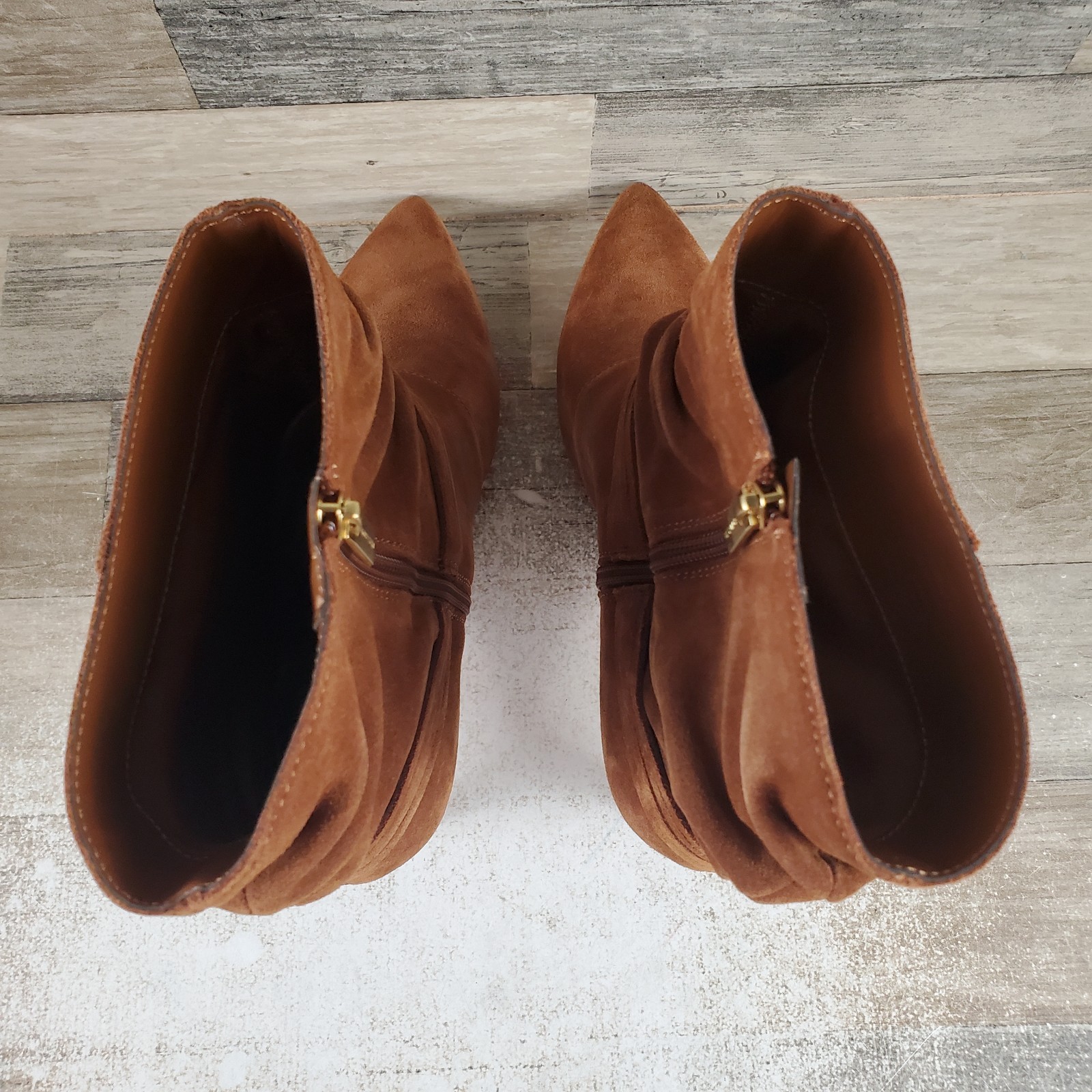 Vince Camuto Kirpa Womens Ankle Boots Sz 10 M Burnt Sugar Side Zip Pointed Toe