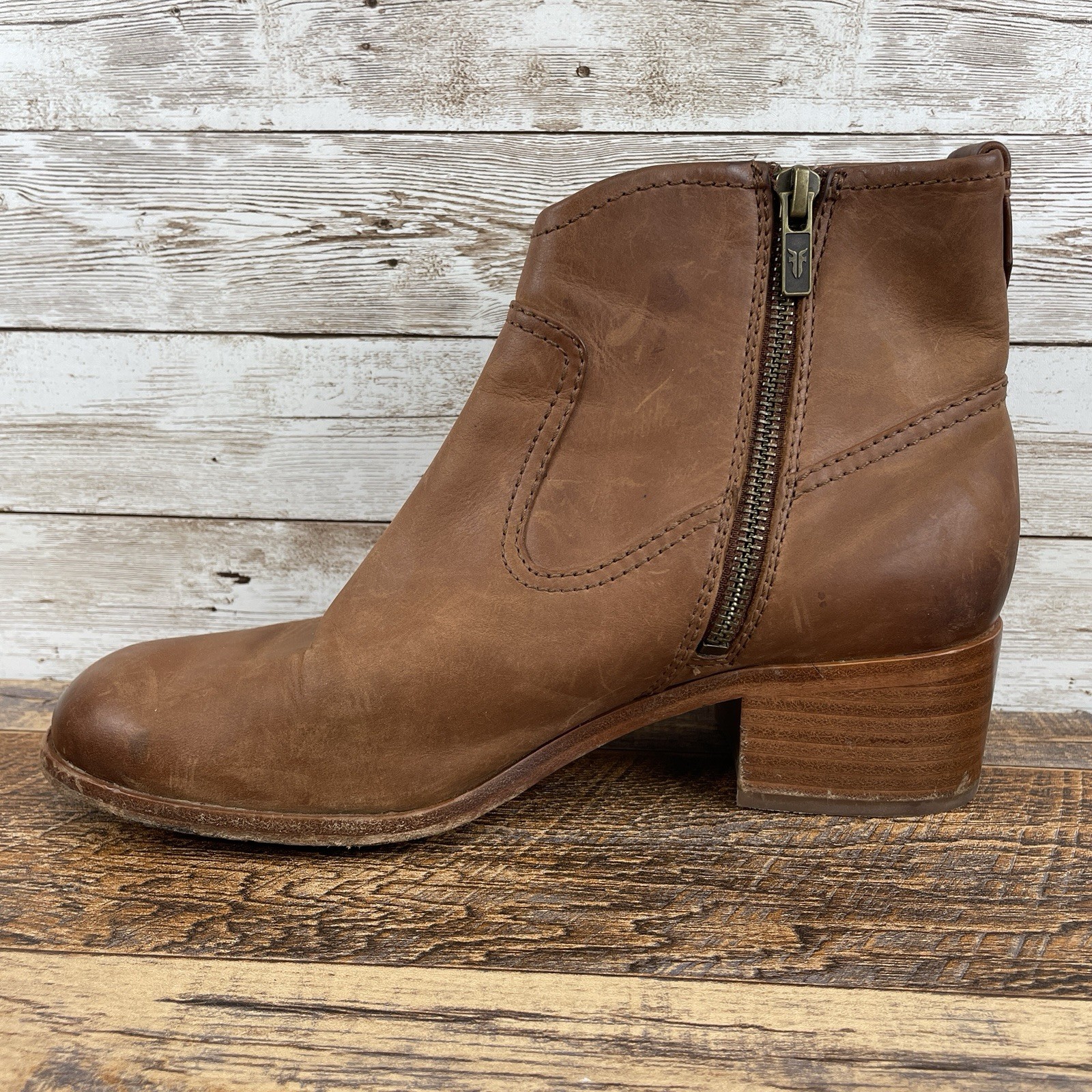 Frye Claire Boots Cognac Brown Leather Booties Western Boot Shoes Sz 8 Side Zip