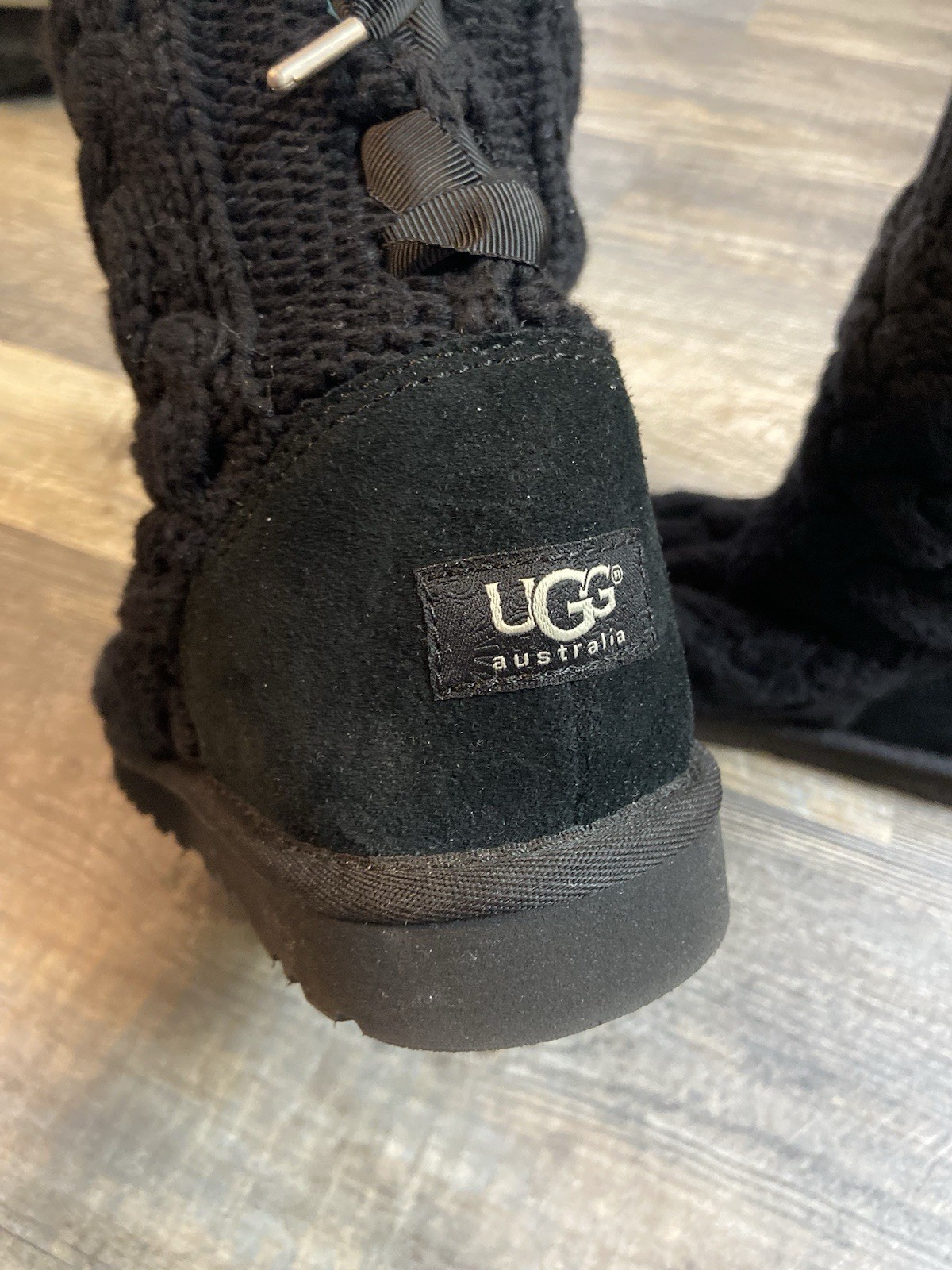 UGG Isla Black Cable-Knit Mid-Calf Slip-On Boots F16015G Size 8 Lace-Up Back