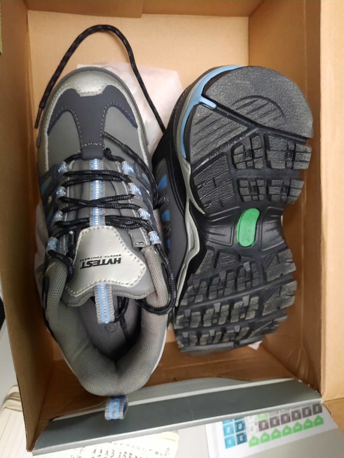 Hytest safety shoes for women K17116 leather sz5.5 fit sz6