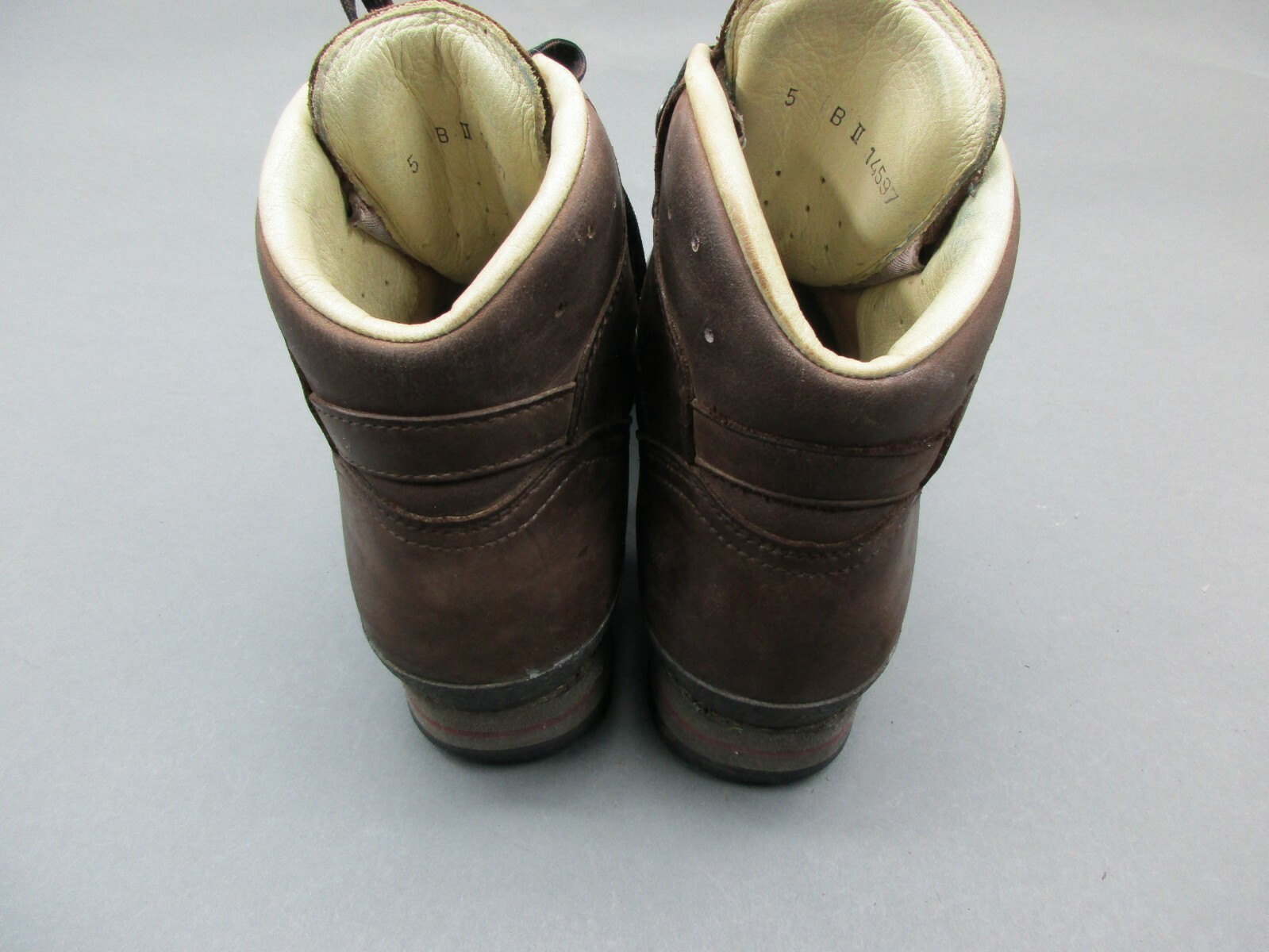 Meindl Size 7 Women’s Brown Lace Leather Vibram14597 Hiking/Fishing/Work Boots1B