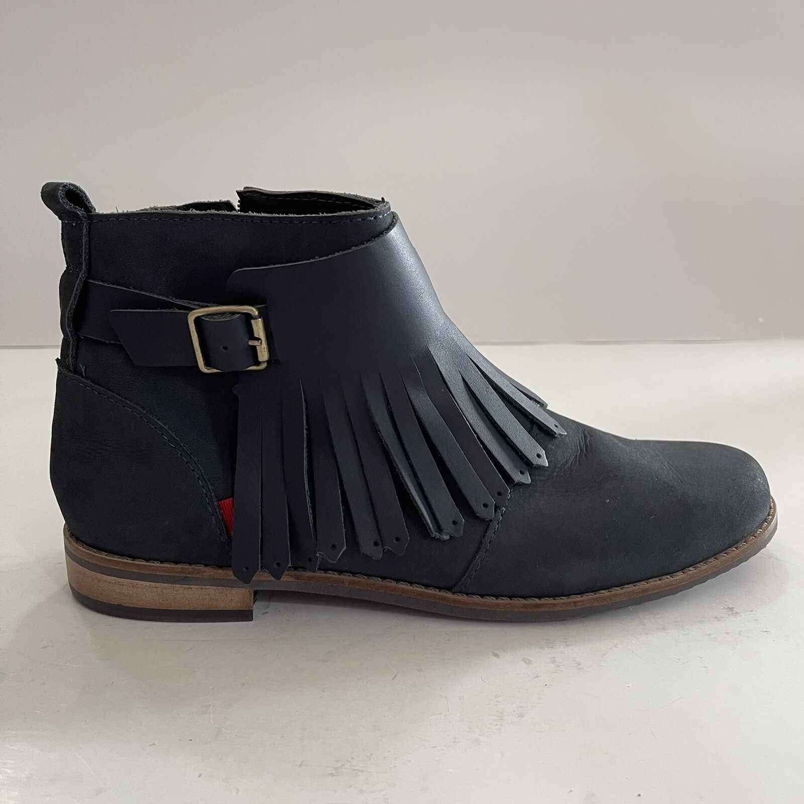Marc Joseph leather ankle boots fringe blue womens size 5.5 euc