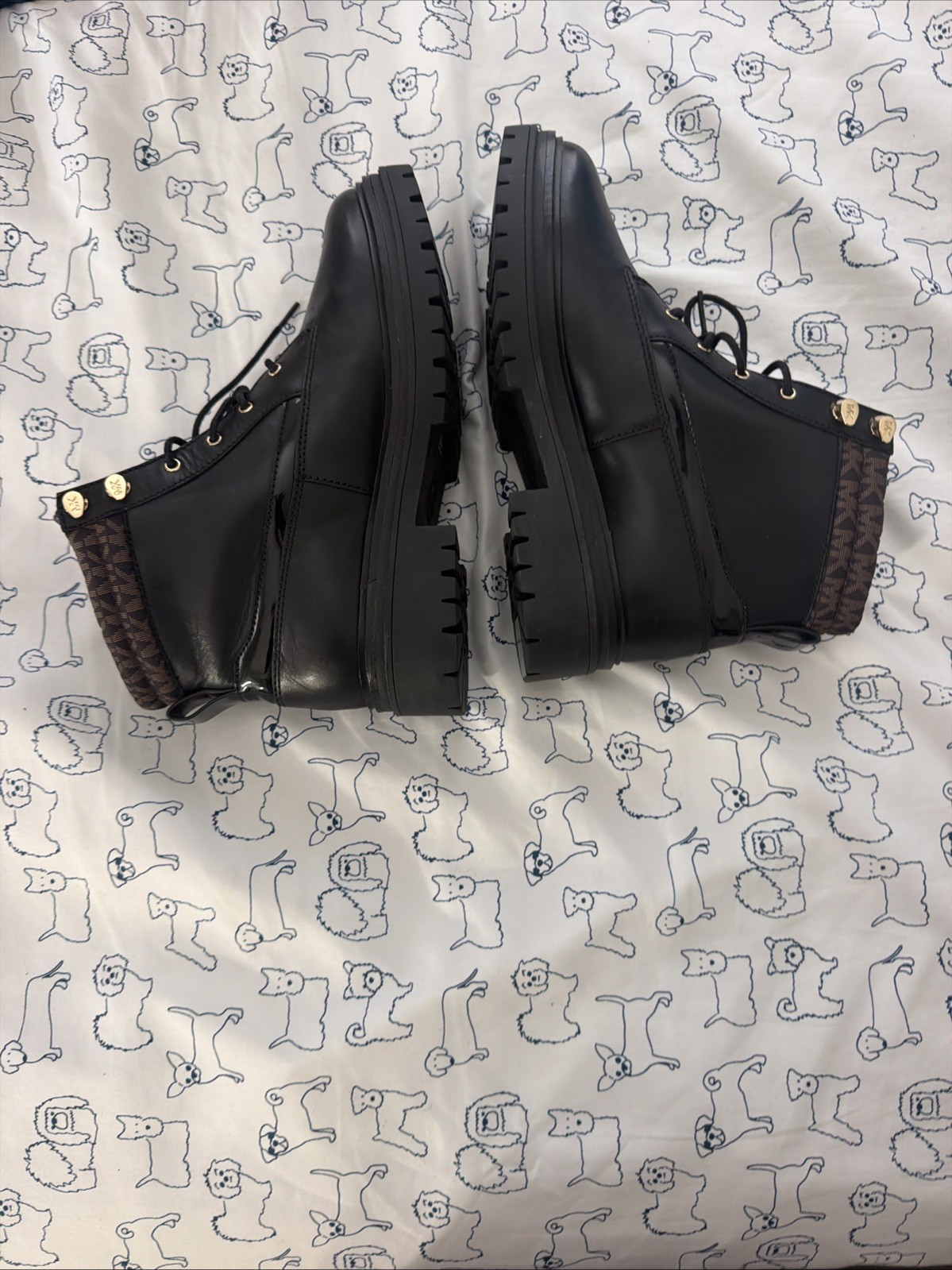 Michael Kors MK Boots Size 9