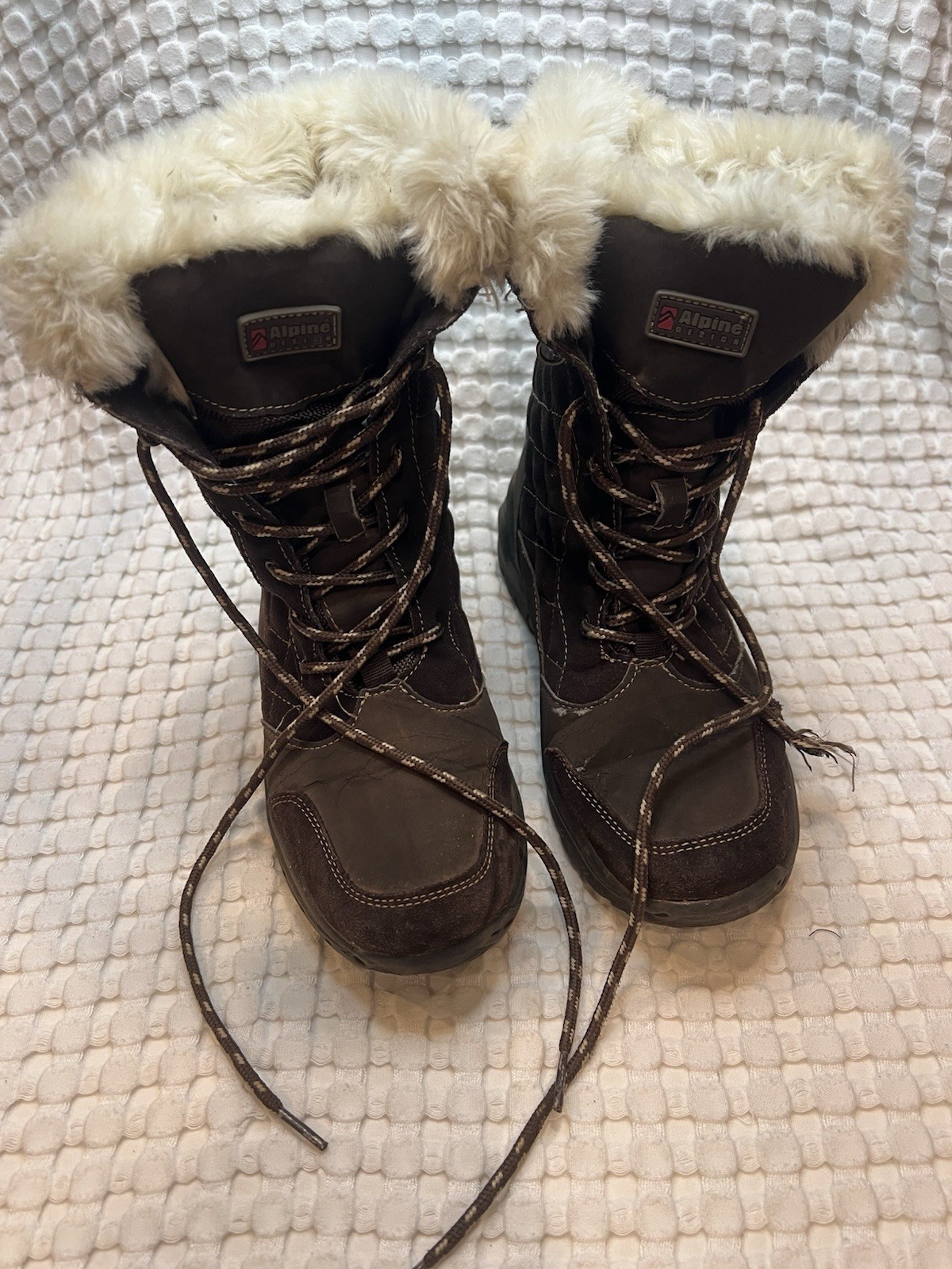 Alpine Design Women’s Brown Fur Trim Lace Up Insulated Thinsulate Snow Boots