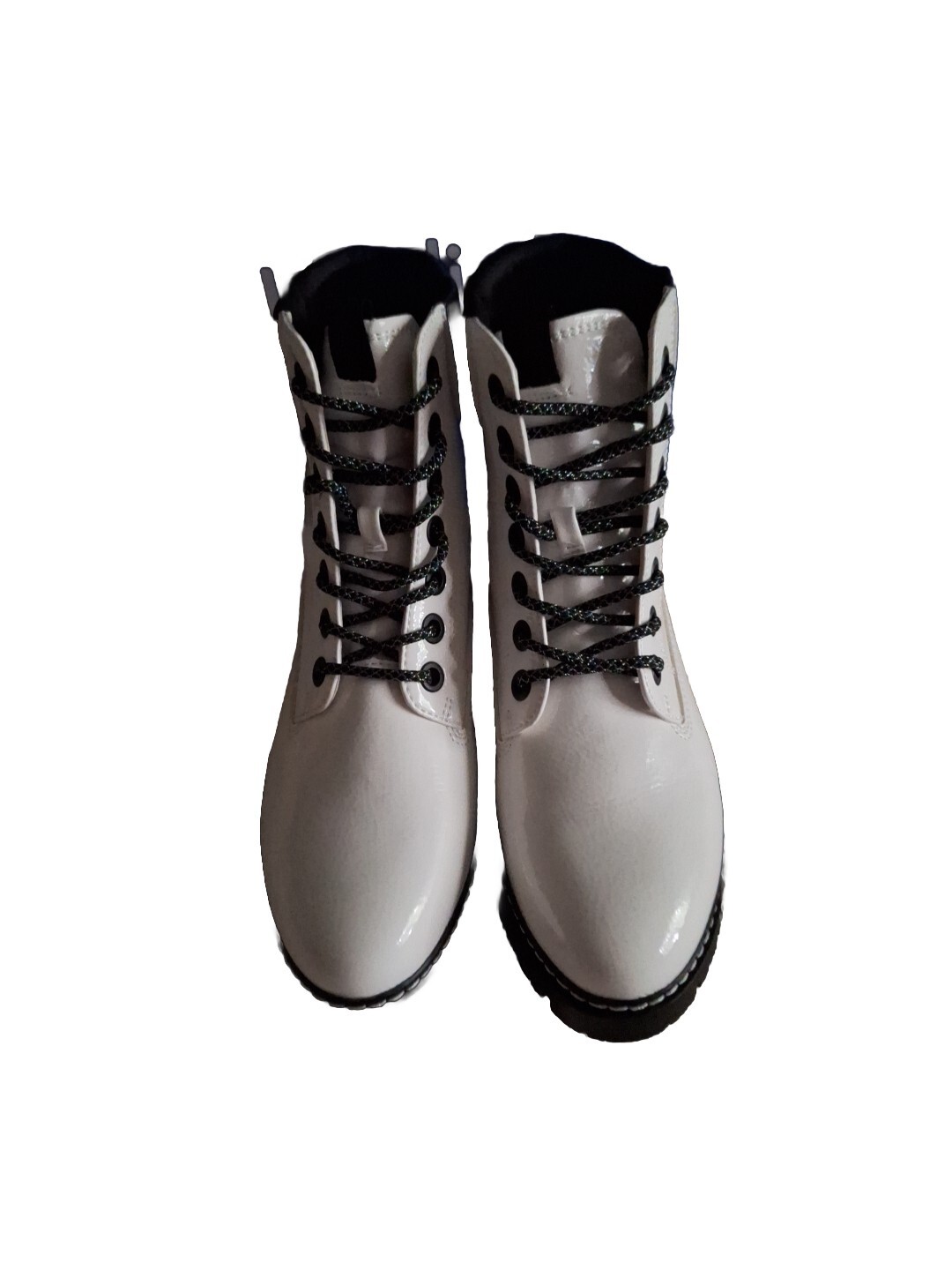 Limelight Finn Women’s White Leather Shoes Fashion Spring/Fall/ Winter Size 10