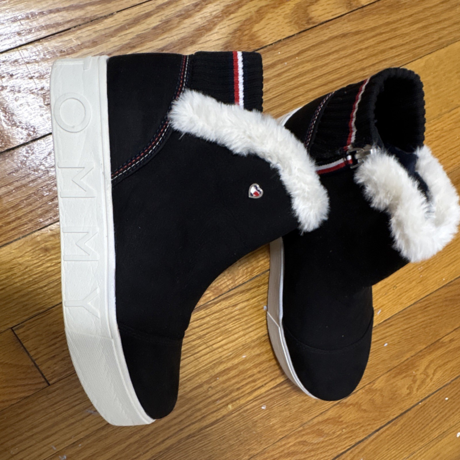 Tommy Hilfiger Black Fur Trim Logo Zip Lined Ankle Bootie Women’s US 5 EU 37
