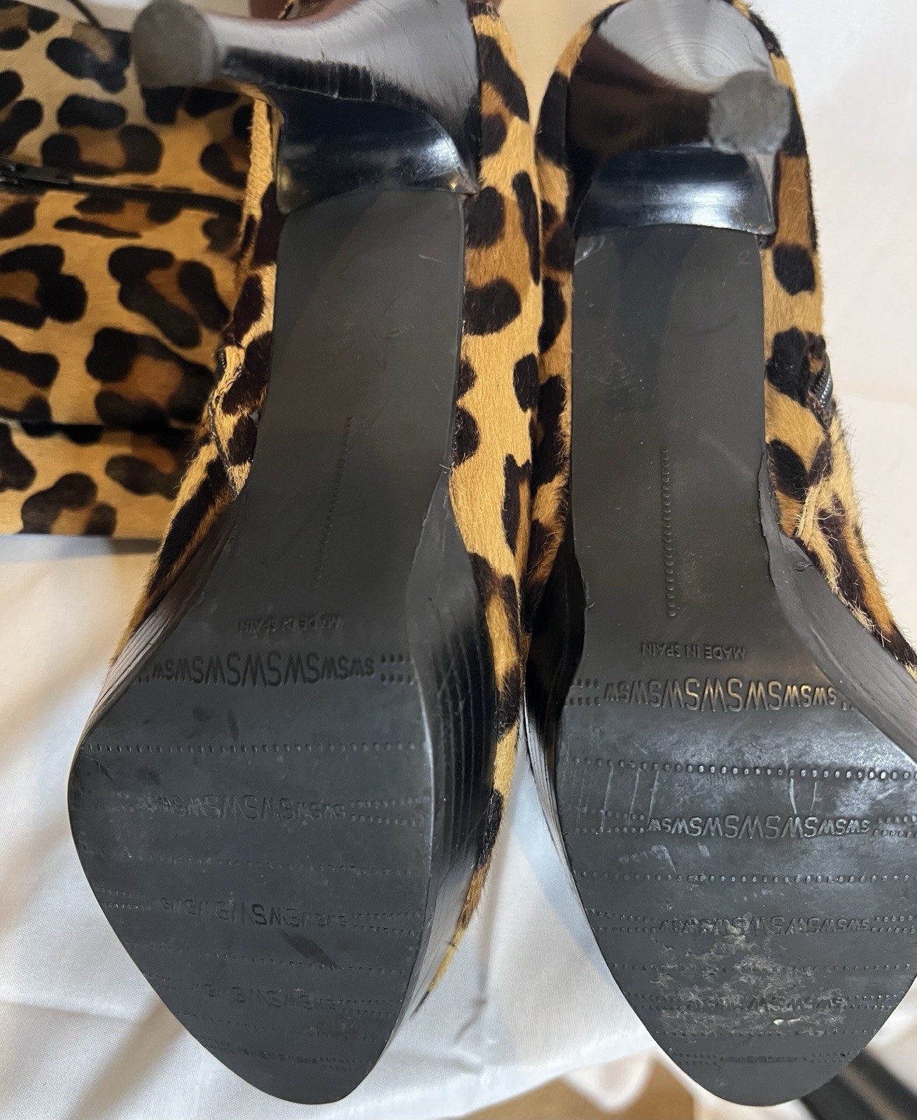 Stuart Weitzman Leopard Calf Hair Platform Knee High Boots Women’s 9.5 NWOT.