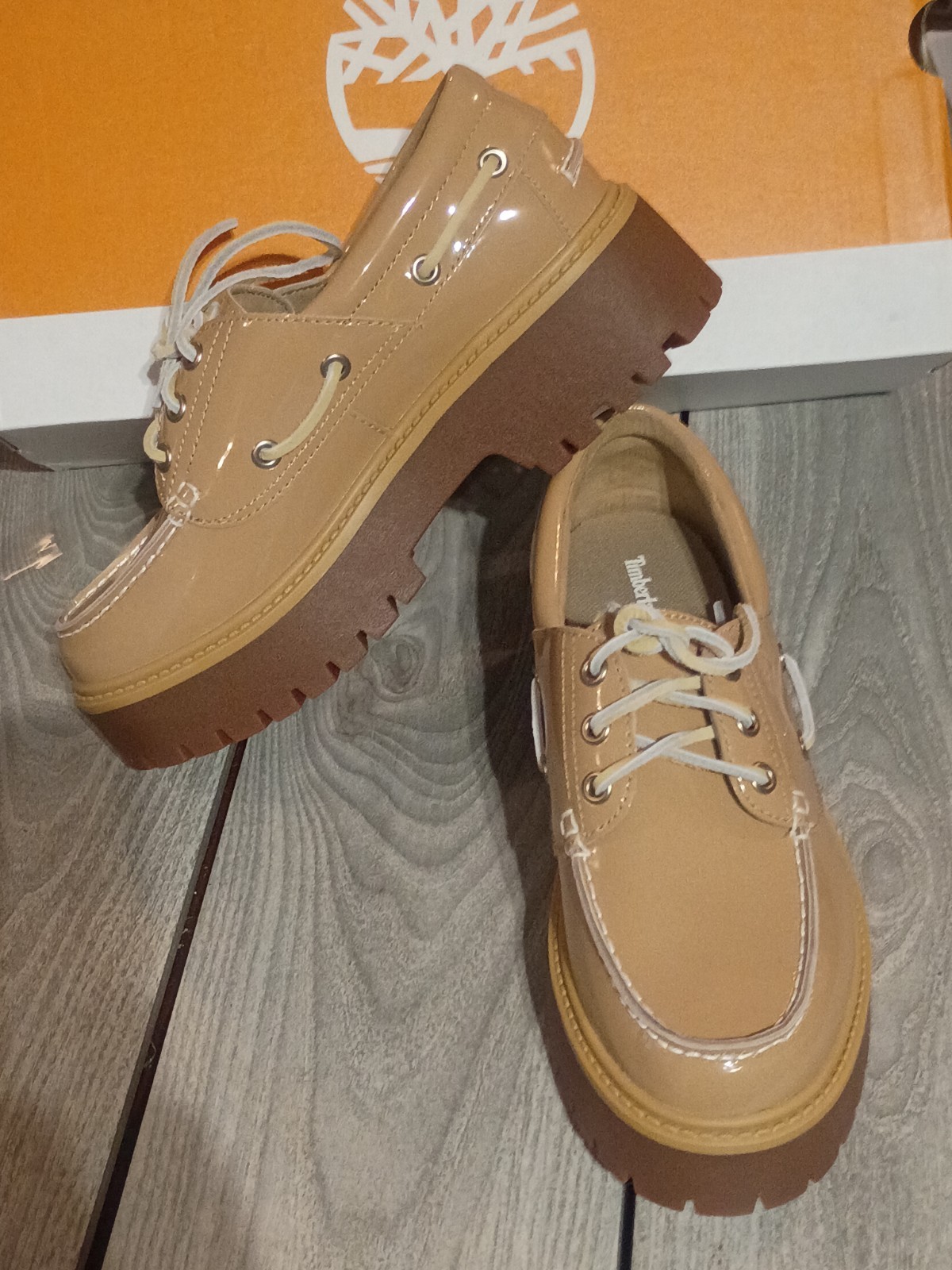 Womens Timberland Stone Street Platform Boat Shoe Beige Prem Patent Leather Sz 7