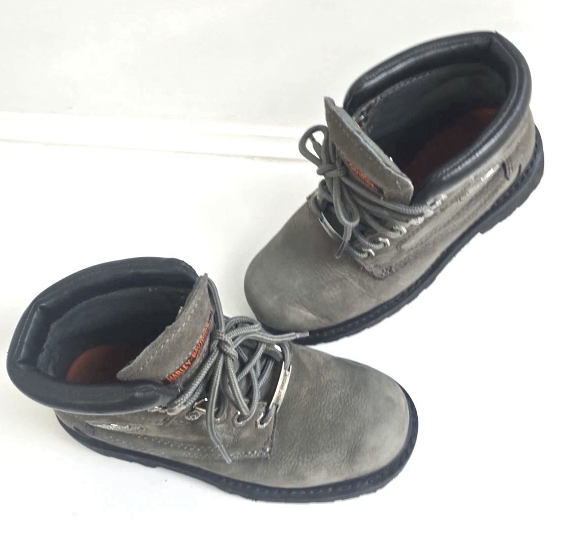 Harley-Davidson Bayport Gray Leather Motorcycle 6M Boots Women’s D83366