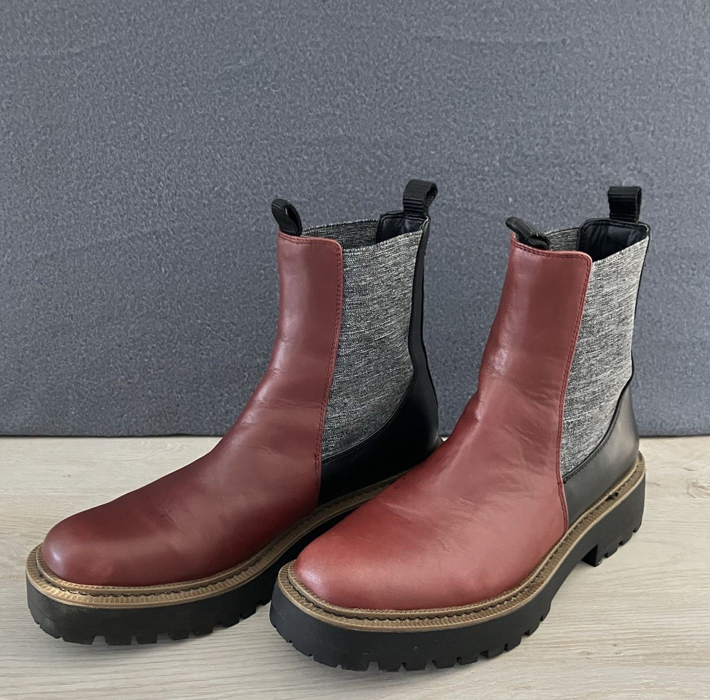 Sam Edelman Women’s 10 Leather Laguna Chelsea Boots Burgundy Colorblock Lug Sole