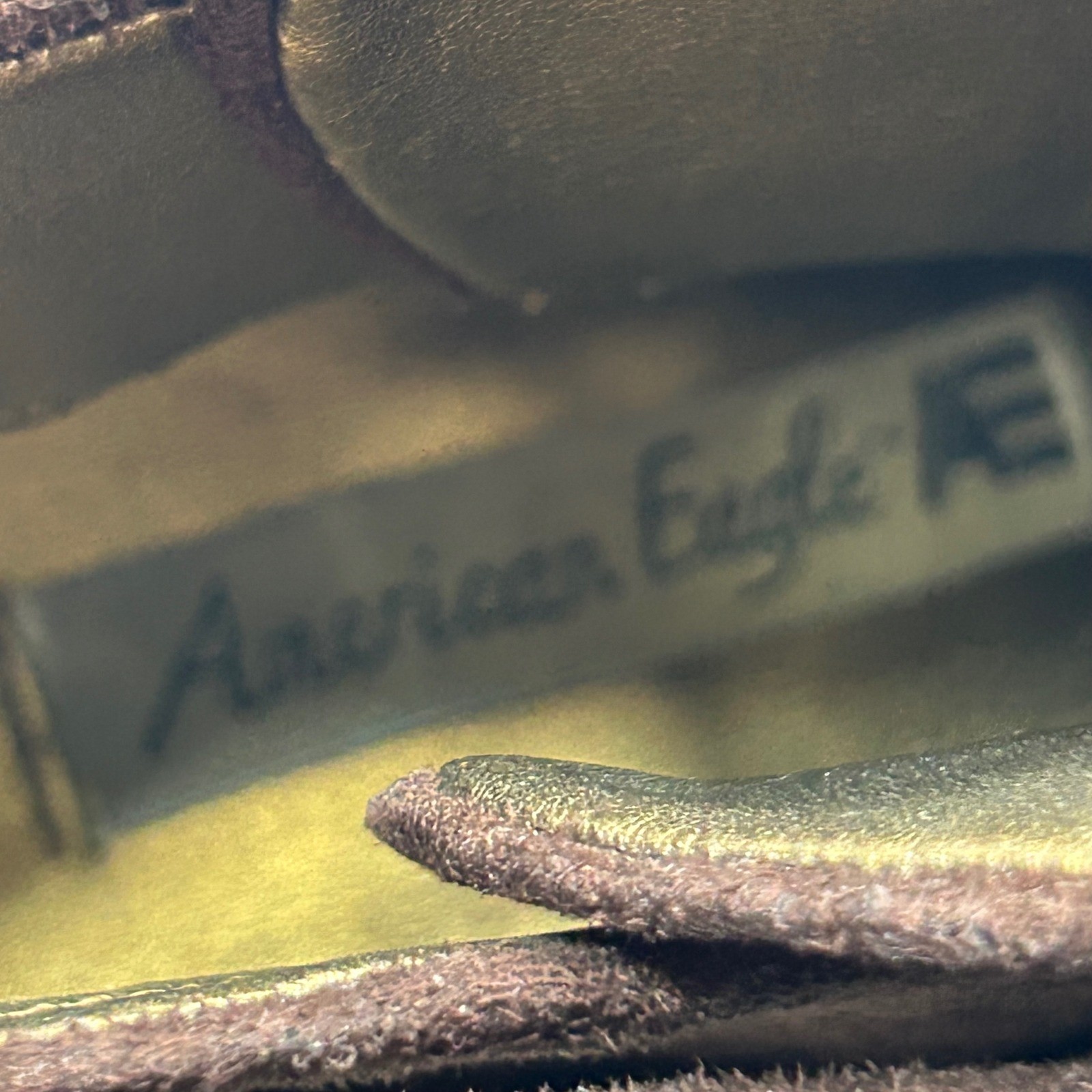 American Eagle Brown Faux Suede Buckle Wrap Ankle Boots Block Heel Womens 8