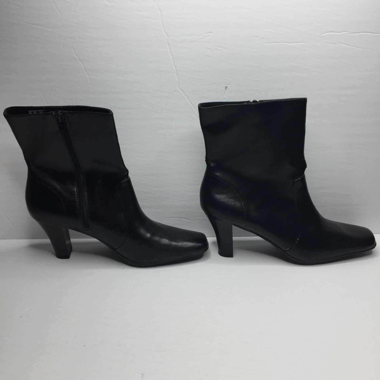 Vintage Covington Womens Black 2.5″ High Heel Ankle Boots Dressy Formal Size 9.5