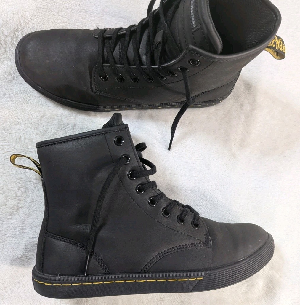 Dr Martens Sheridan Womens 7 Black Boots Ankle Booties Leather Lace Up 8 Eye