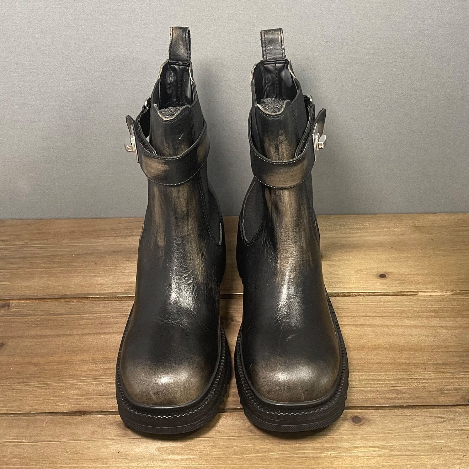 Steve Madden Women’s Gates Chelsea Boots Size 8.5 Black Distressed Leather