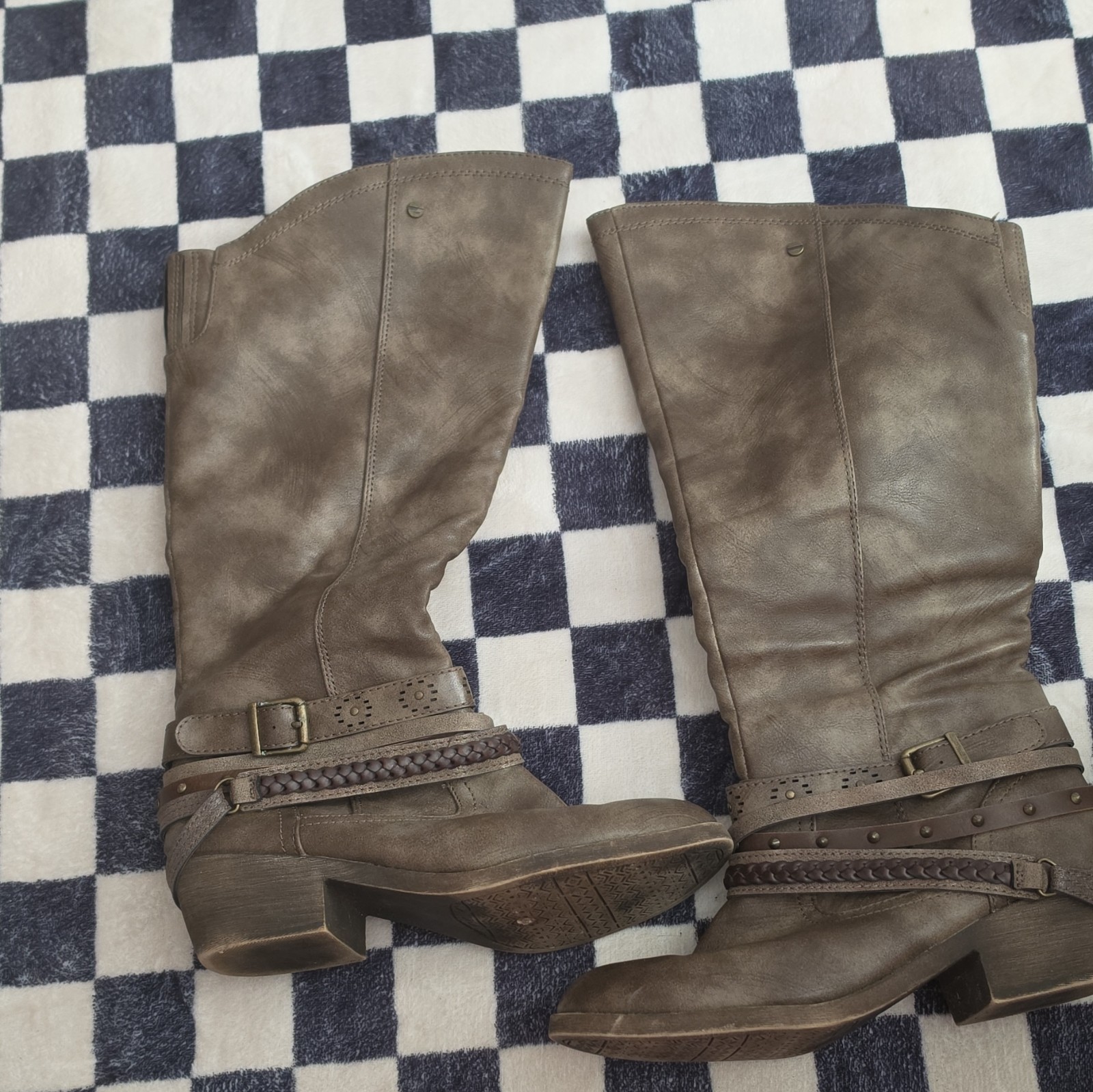 Tiffany Brown Knee High Riding Boots Round Toe Zip Buckle Studded Women 8.5