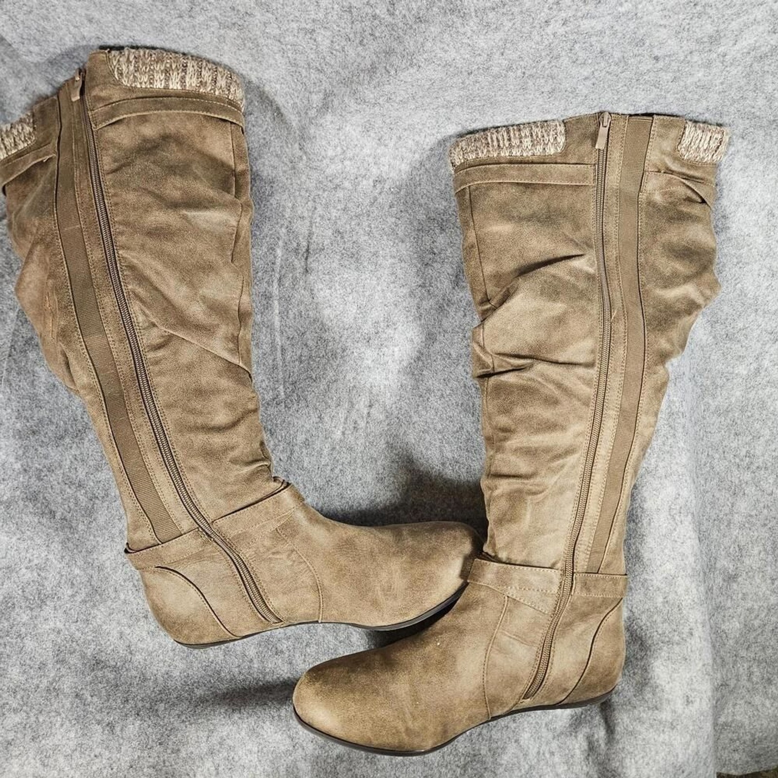 Torrid Womens Taupe Gray Faux Suede Sweater Trim Buckle Knee Boots Size 10WW