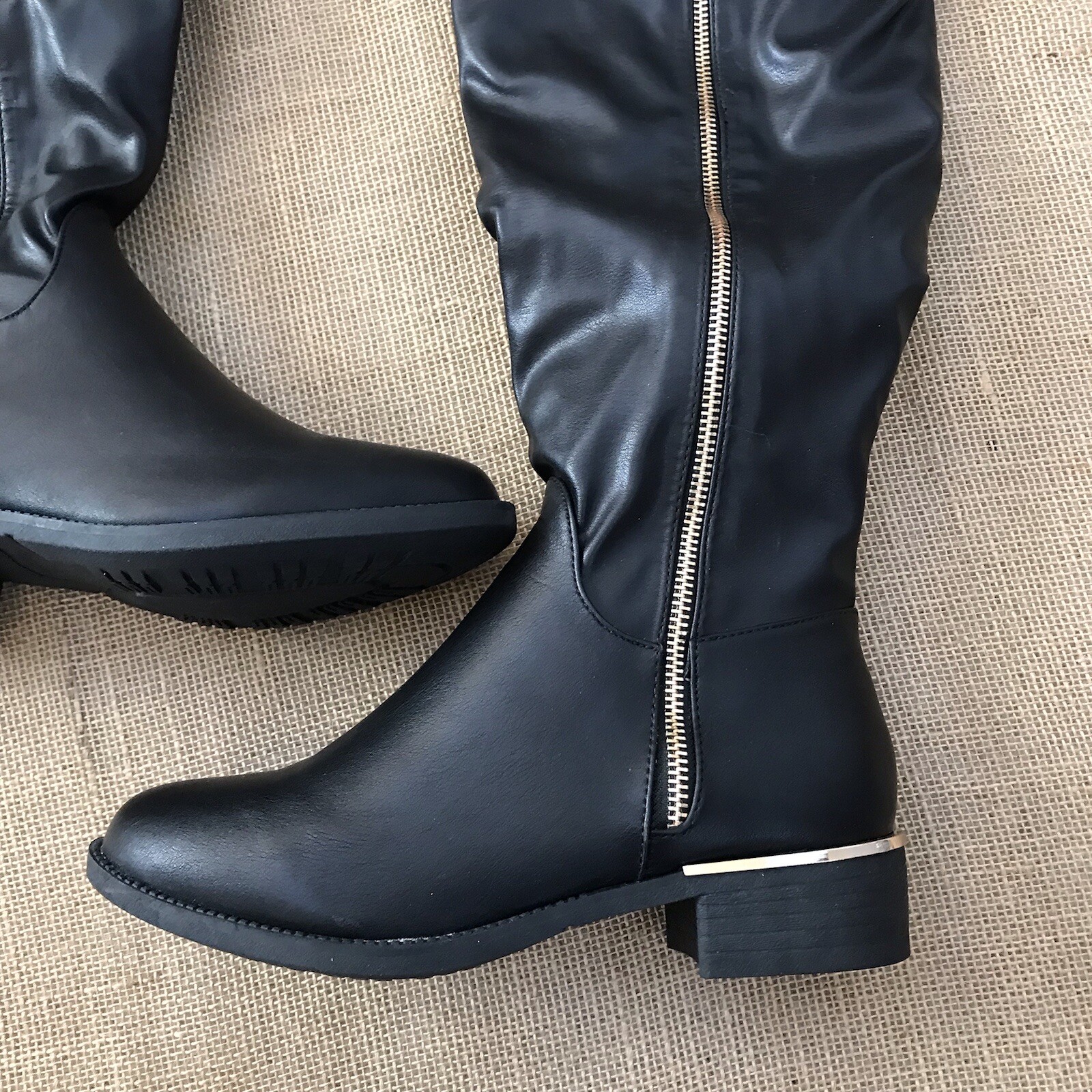 TOP MODA WOMEN’S BLACK KNEE BOOTS SIZE 8 Faux Leather Gold Metal Buckle Formal