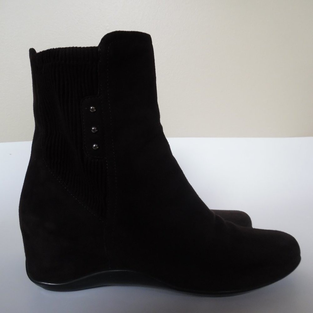 Aquatalia Versa Brown Chelsea Wedge Ankle Suede Non slip Waterproof Boots Shoes