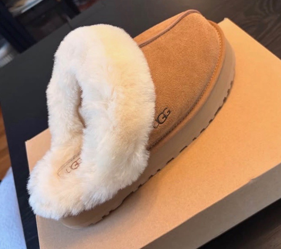*NEW* WOMEN UGG Classic Ultra Disquette Chestnut Brown (1122550)