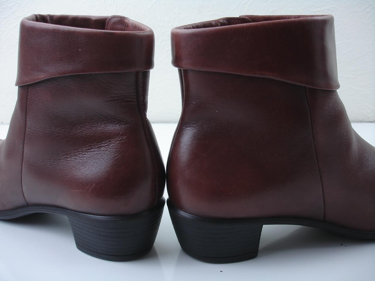 Women’s 10 10.5 41 Ecco Brown Leather Sculptured 75 Ankle Boots Zip Heels Bootie