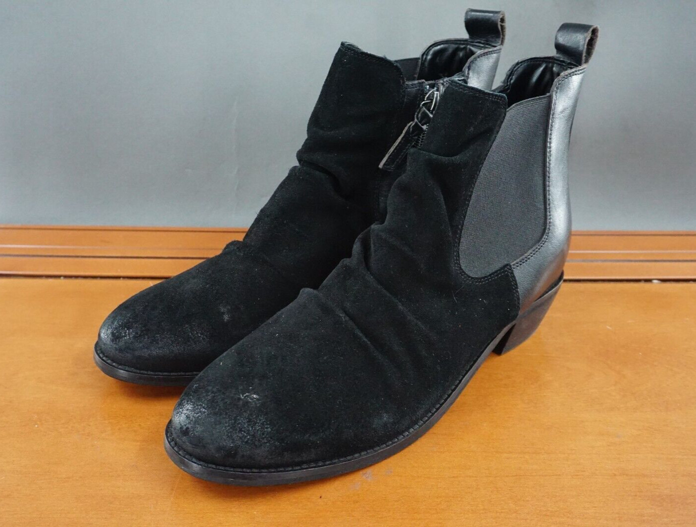 Softwalk Rockford Shoes Womens 10.5 Black Suede Pull On Side Zip Ankle Bootie