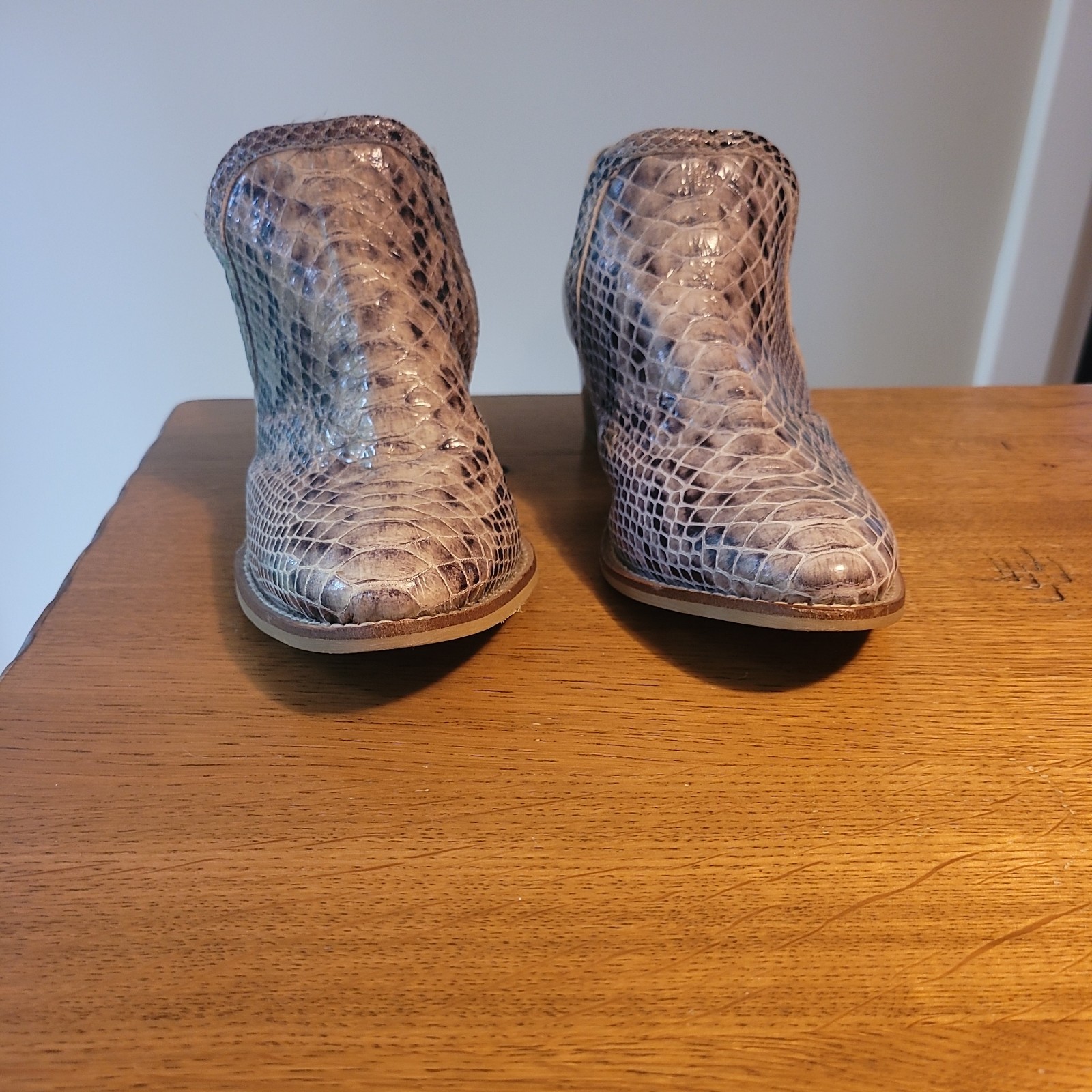 Diba True Cut Out Boho Western Snake Print Leather Suede Boots sz 6.5