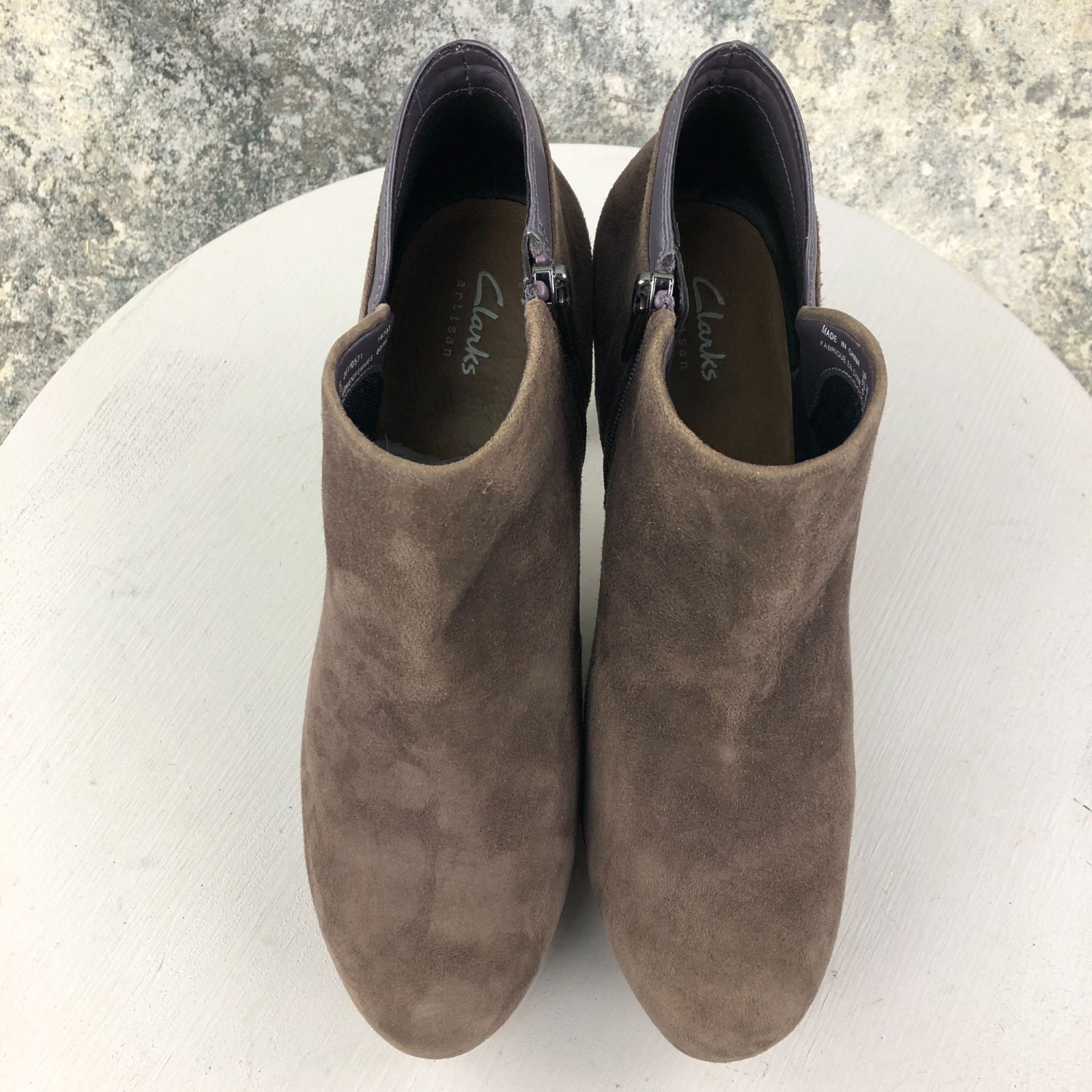 Clarks Womens Size 9M Ambyr Gem Brown Closed Toe Platform Side Zip Ankle Booties