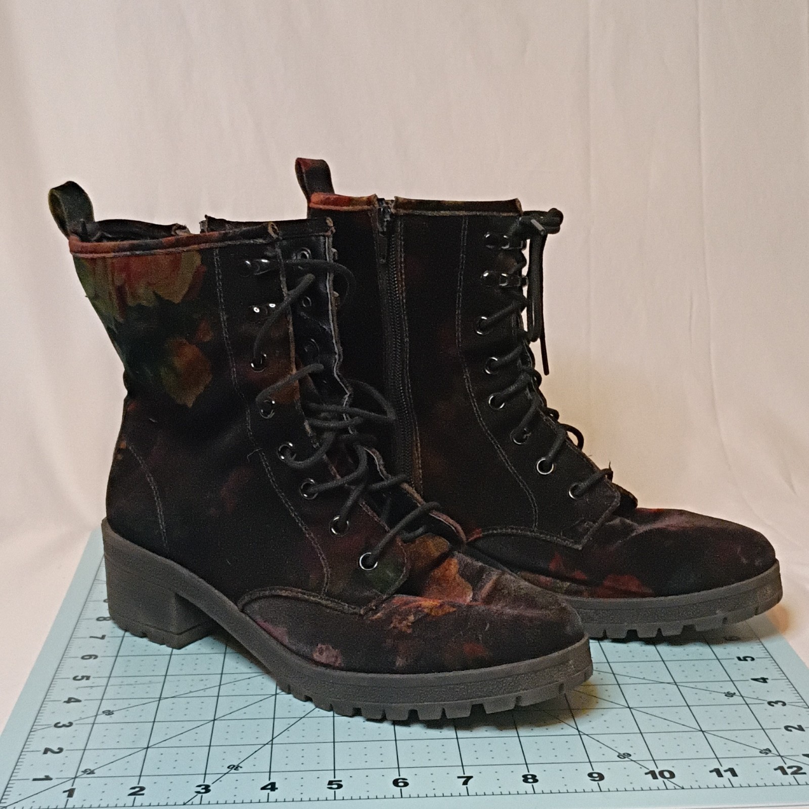 Madden Girl Eloisee Women’s Combat Boots Floral Canvas Black Multicolor 8.5