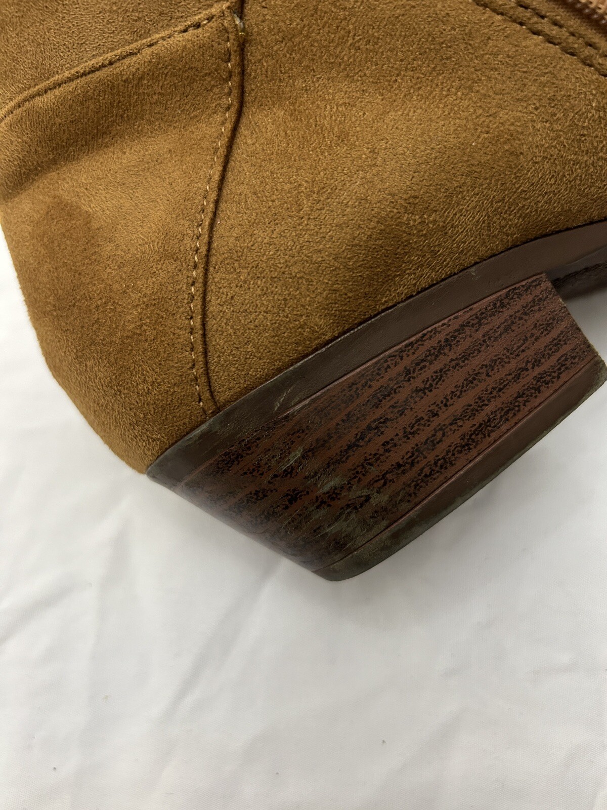 ‘Refresh’ Brand Womens Ankle Boots – Size 9 Brown Faux Suede Zip Closure
