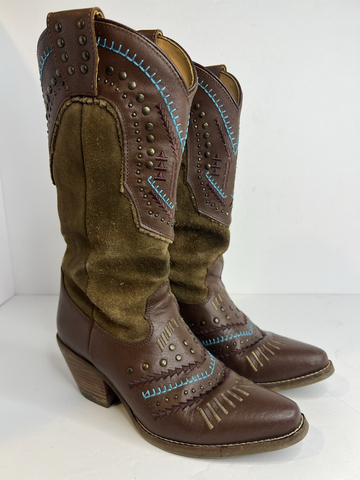 Woman’s Dingo Gypsy Studded Western Boots Size 6.5 Pre Owned