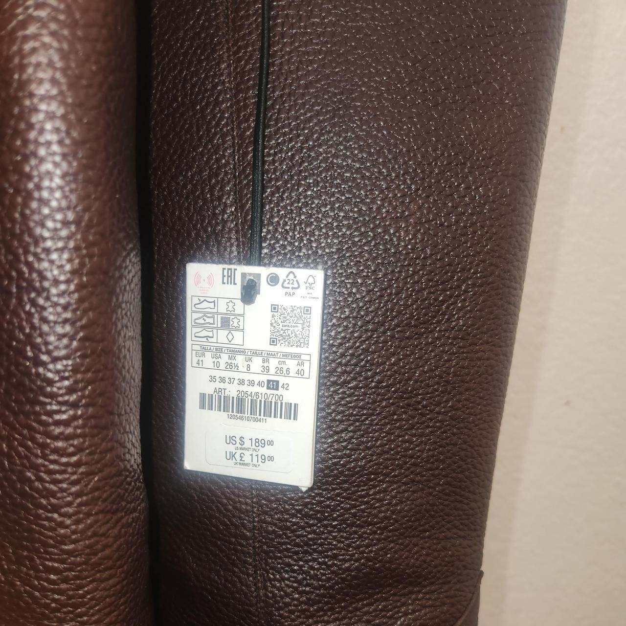 100% Upper Leather high boots. Textured finish. Easy pull-on style….