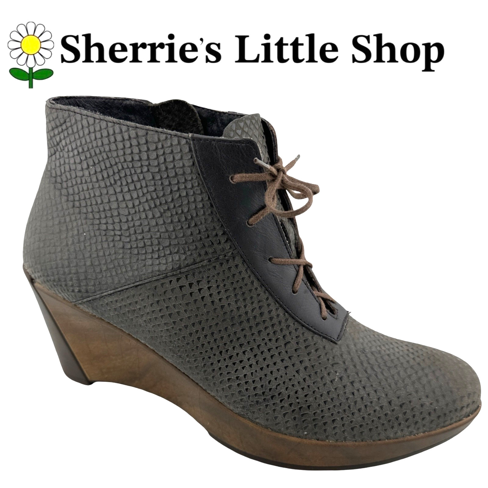 New Naot Nadine Brown Leather Perforated Wedge Ankle Boots US 9/9.5 EU 40