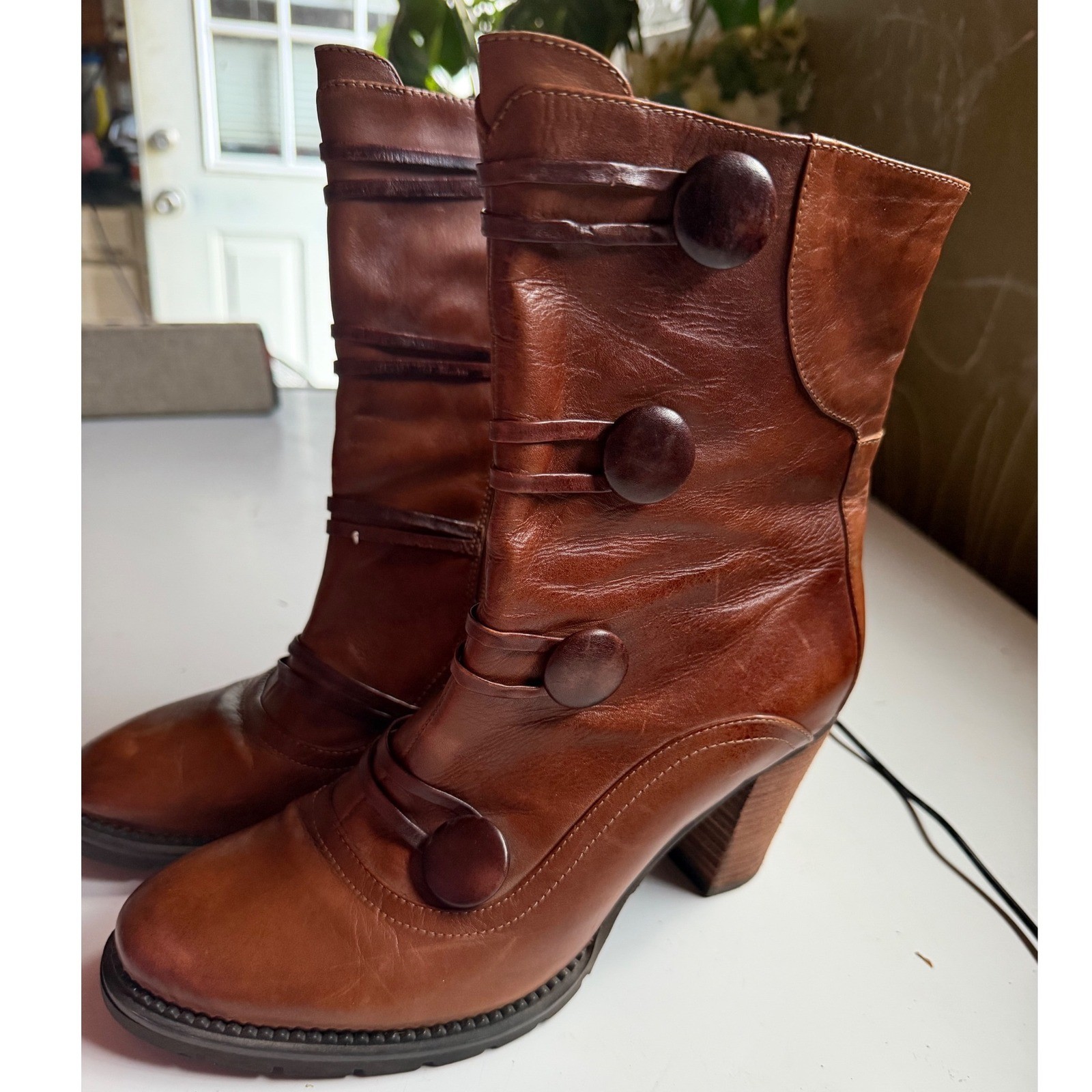 L’Artiste Spring Step Brown Leather Button Mid Calf Boots Victorian Size 39