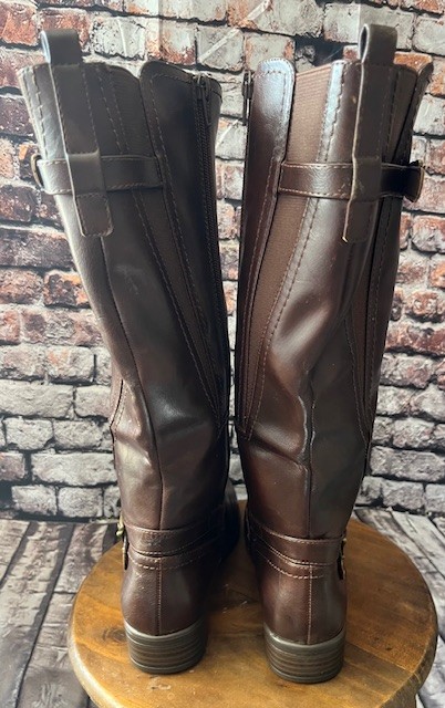 Woman’s Brown Knee High Riding Boots Size 6.5
